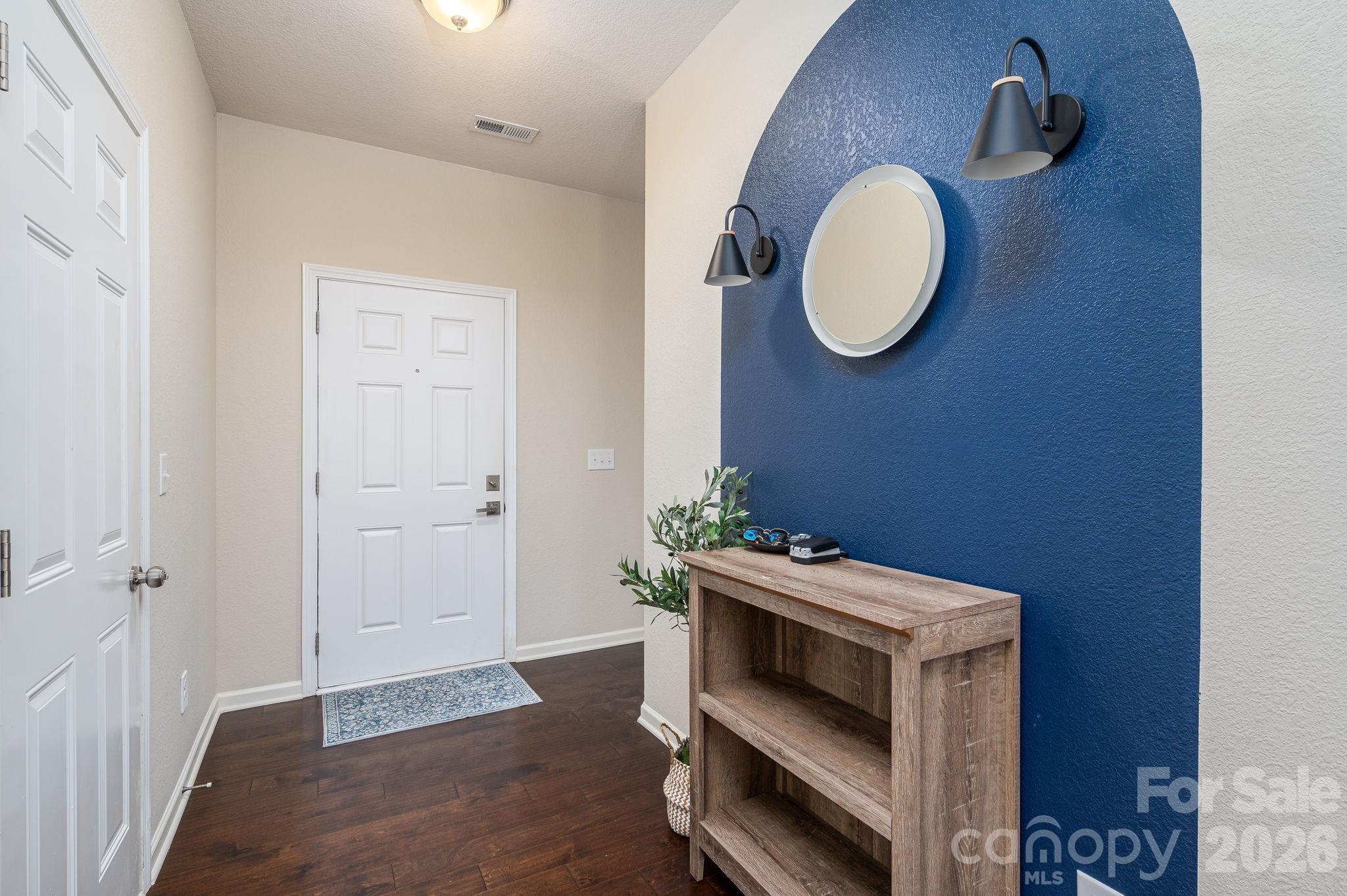 9012 Avery Meadows Drive Property Photo 7