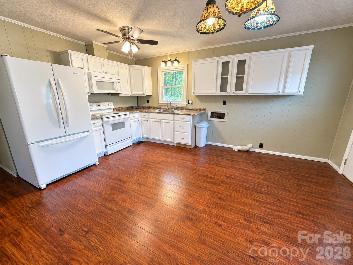 355 Vern Street Property Photo 5