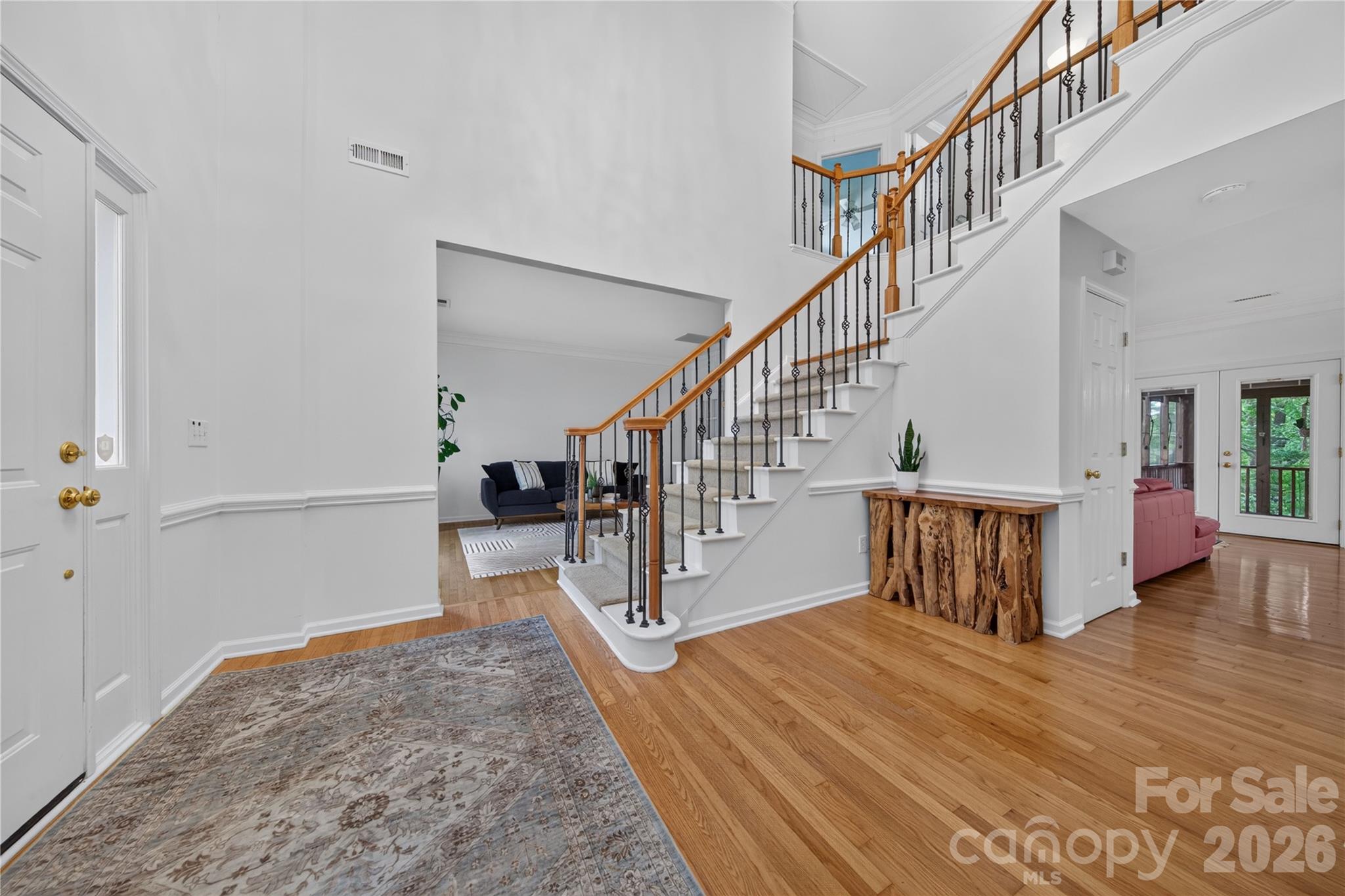 7128 Broadford Court Property Photo 3