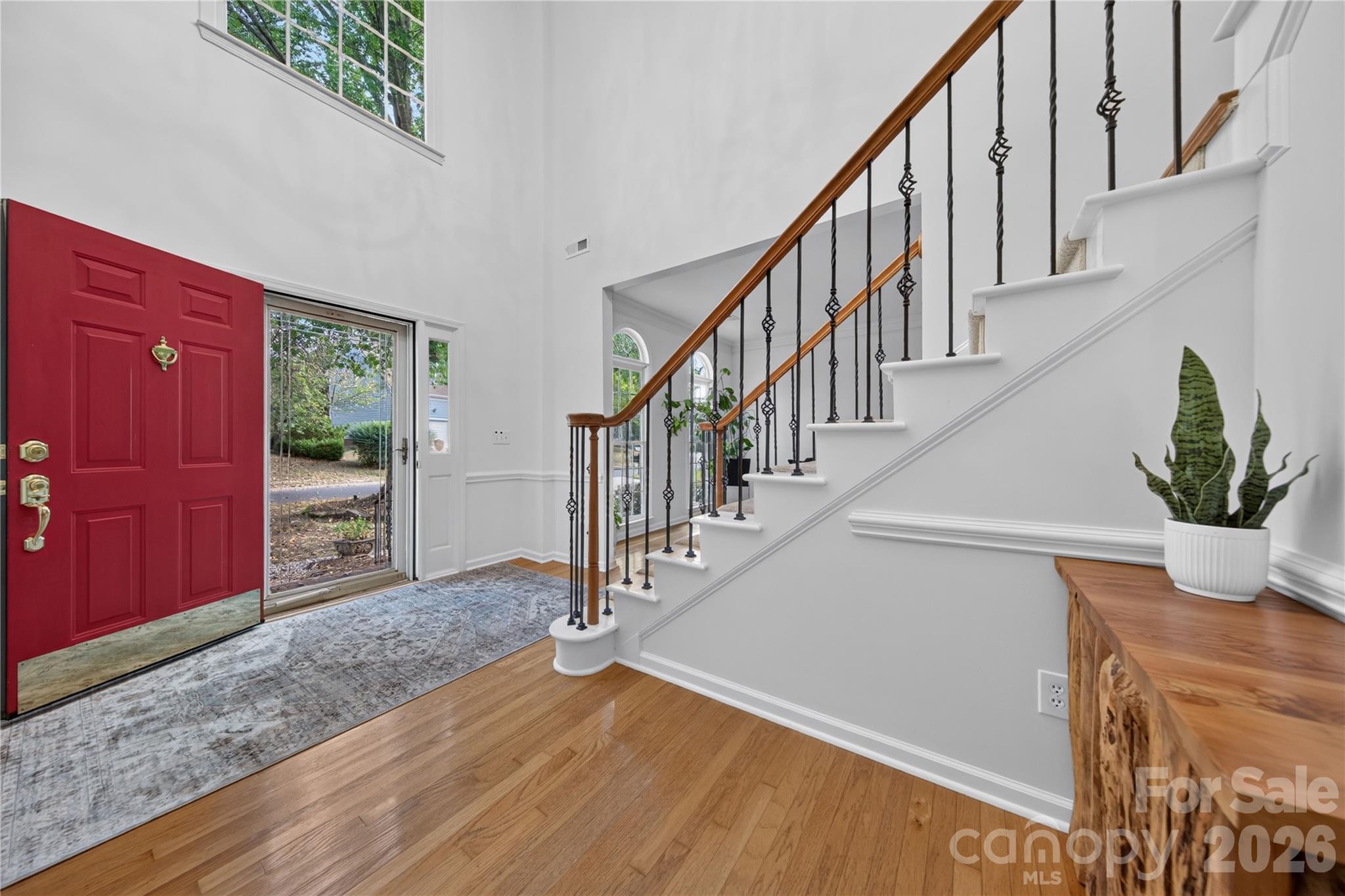 7128 Broadford Court Property Photo 4