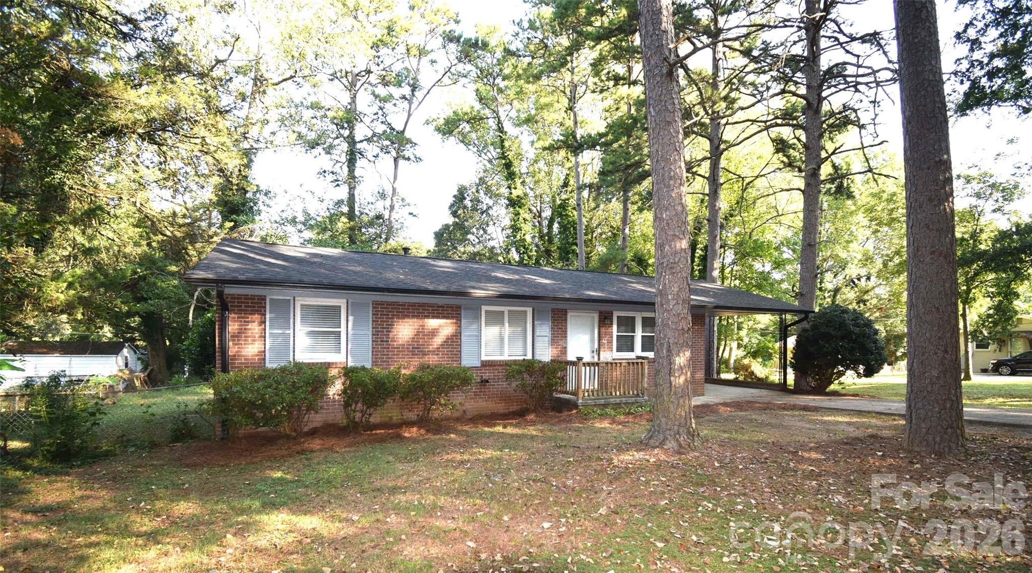 2510 Briar Oak Drive Property Photo 1