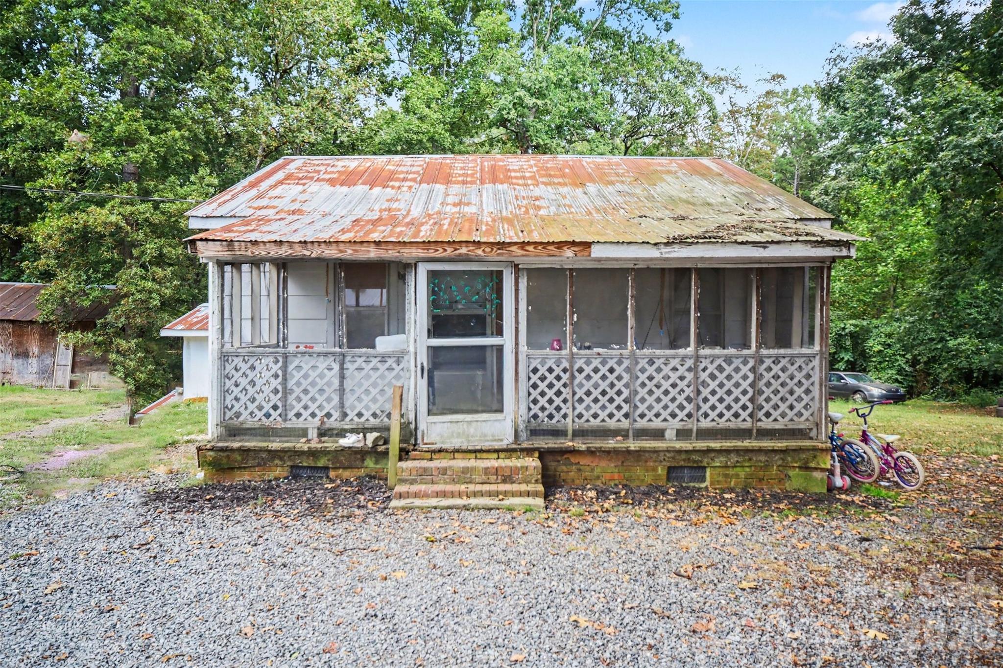 1016 Wade Rorie Road Property Photo 1