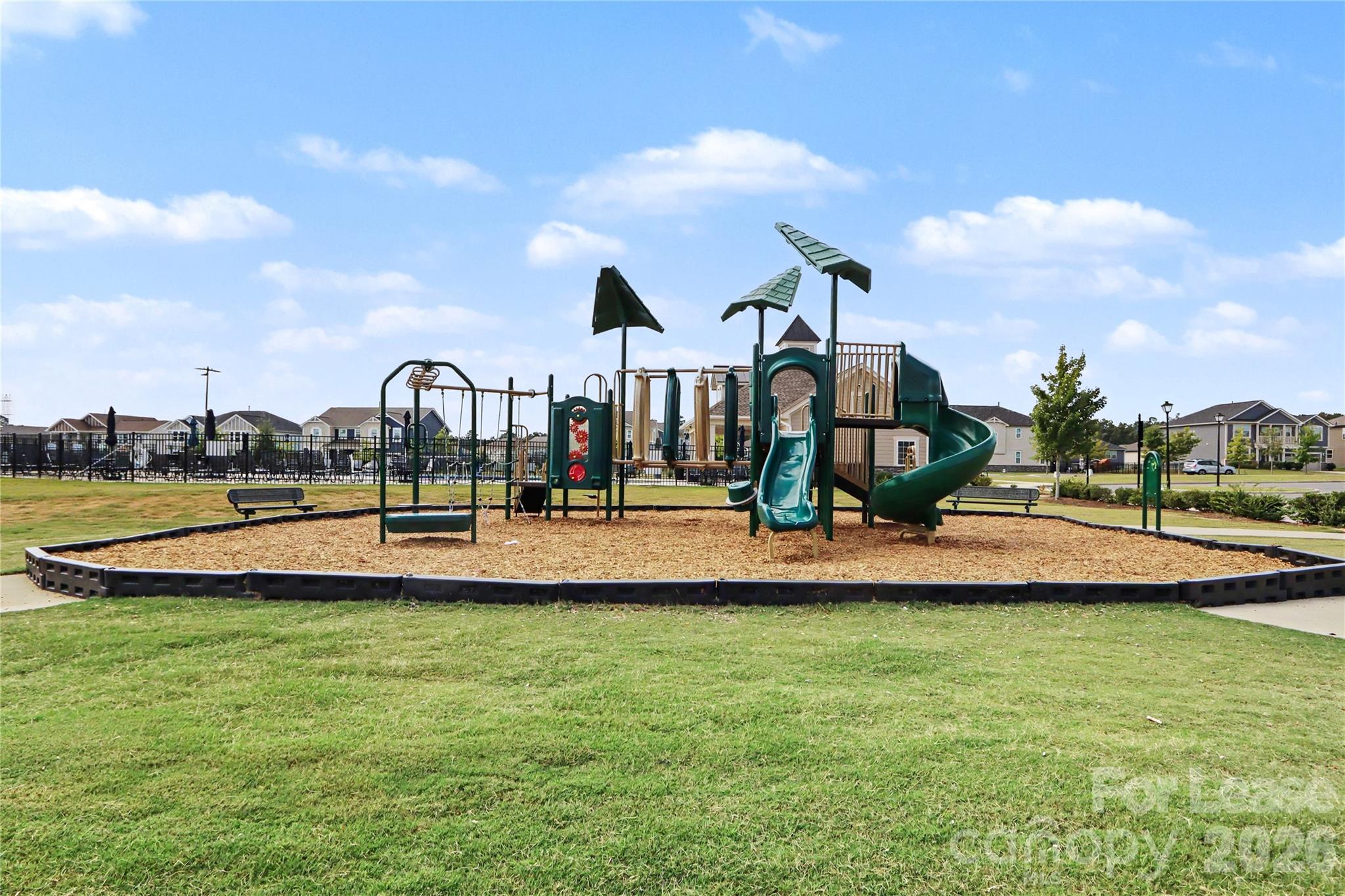 4426898 Property Photo 33