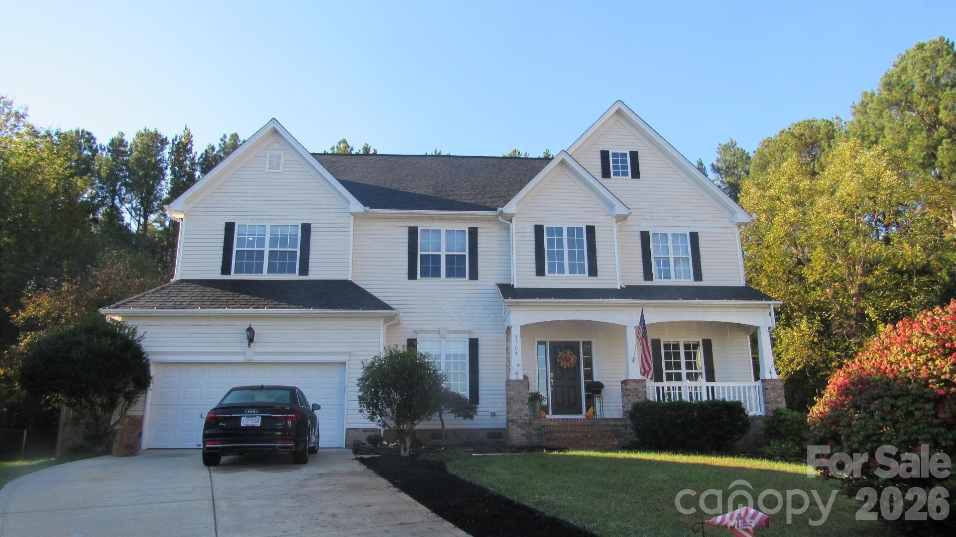 5704 Snapdragon Lane Property Photo 1
