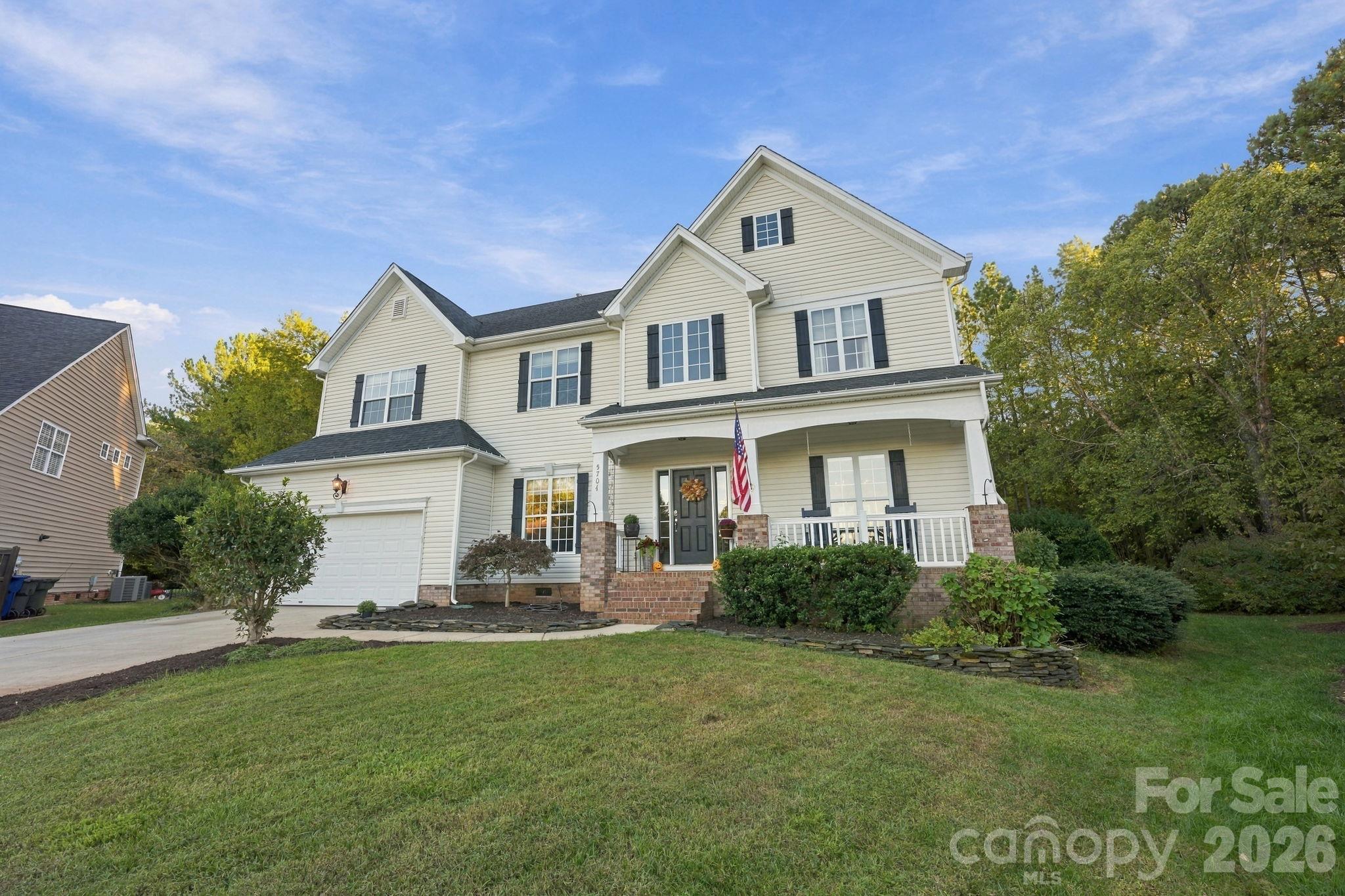 5704 Snapdragon Lane Property Photo 2