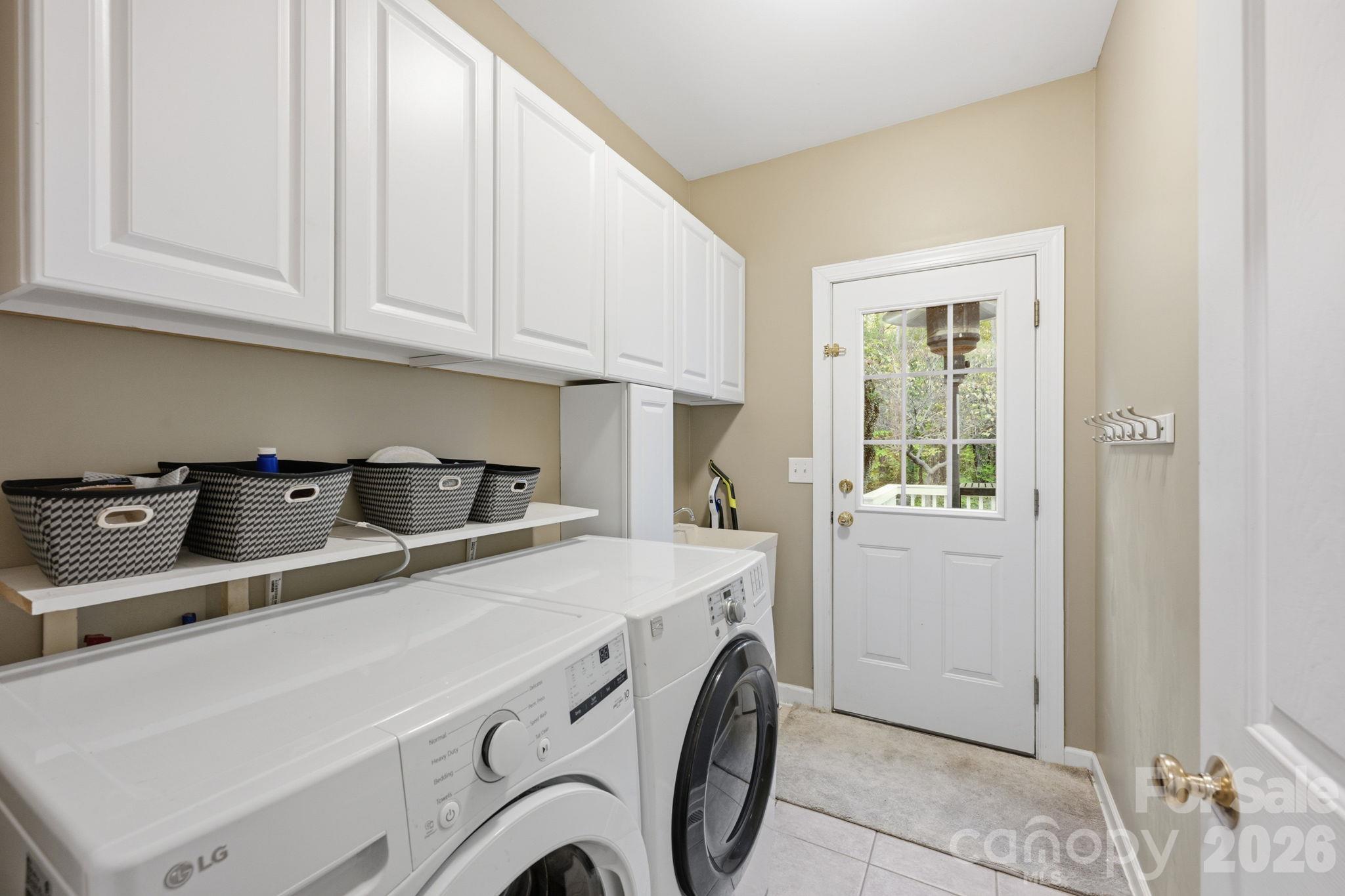 5704 Snapdragon Lane Property Photo 18
