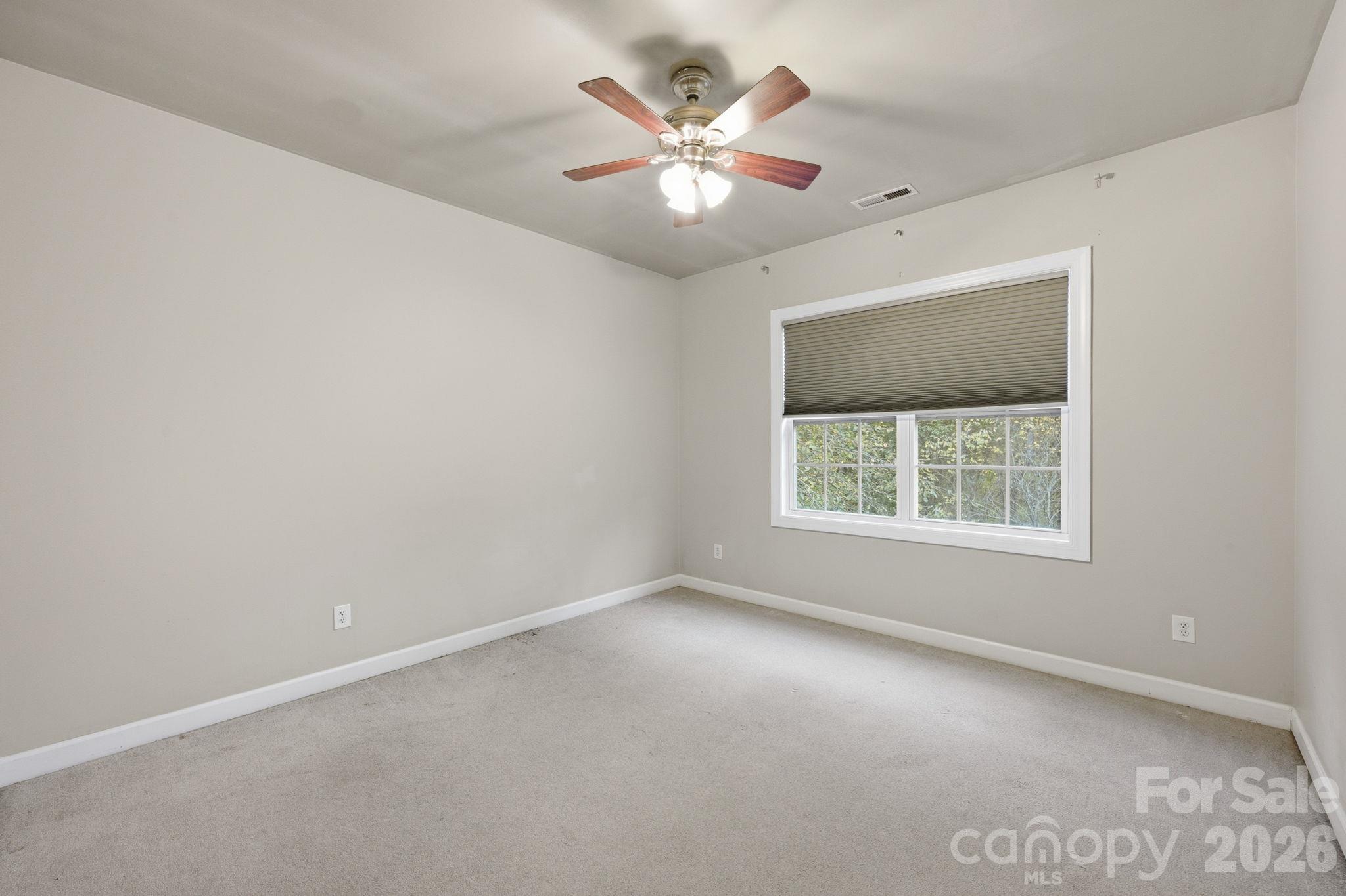 5704 Snapdragon Lane Property Photo 28