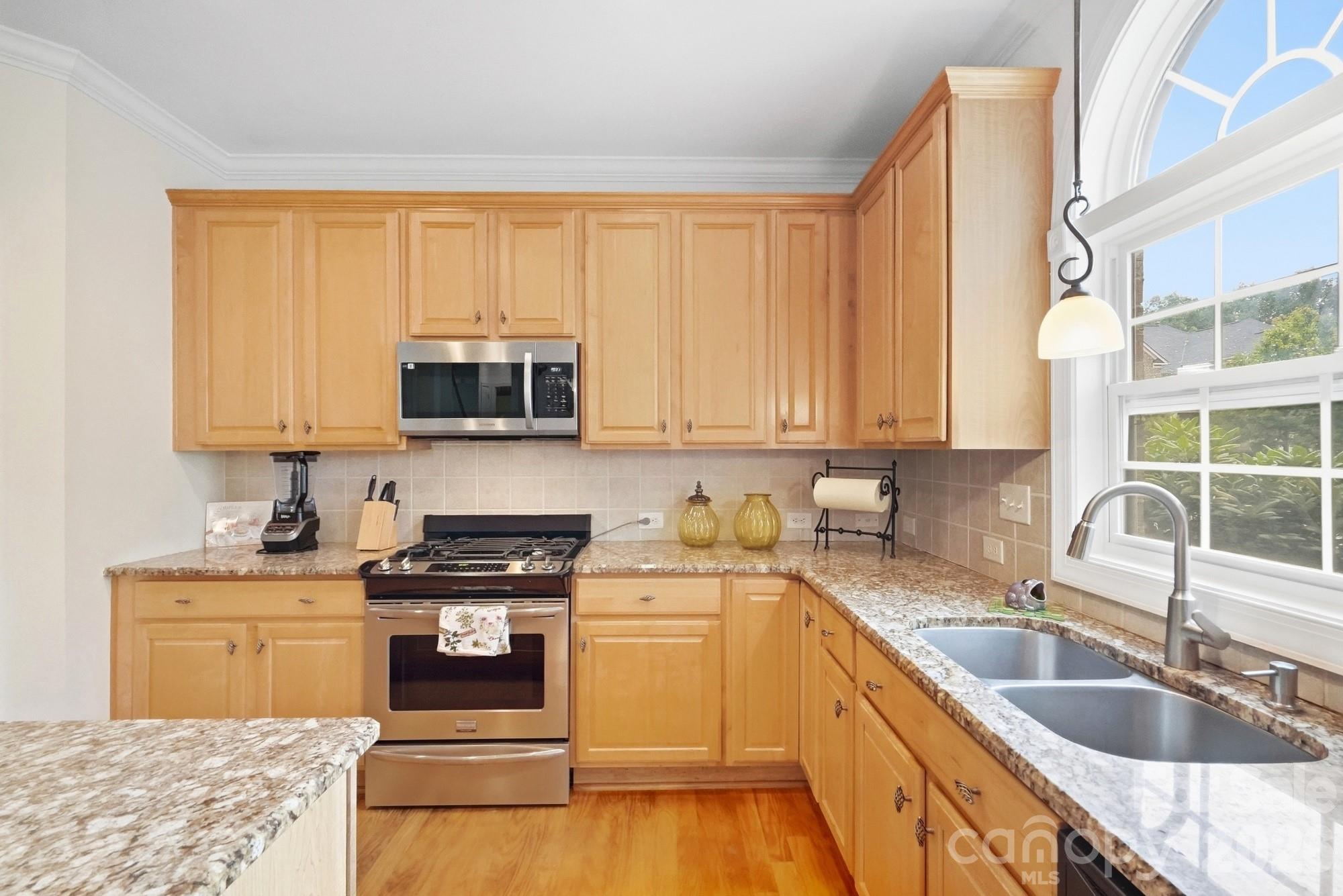 503 Geary Street Property Photo 19