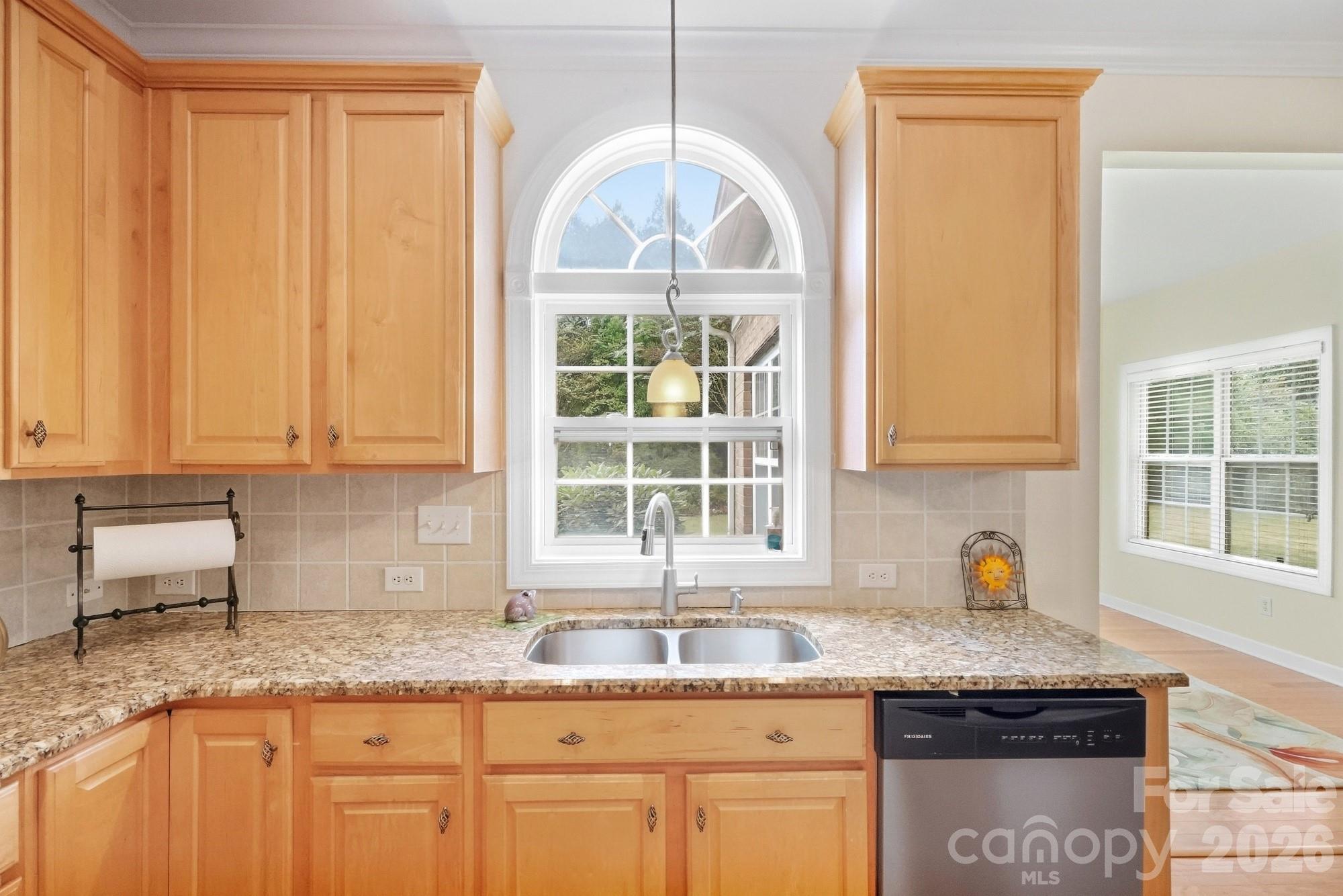 503 Geary Street Property Photo 20