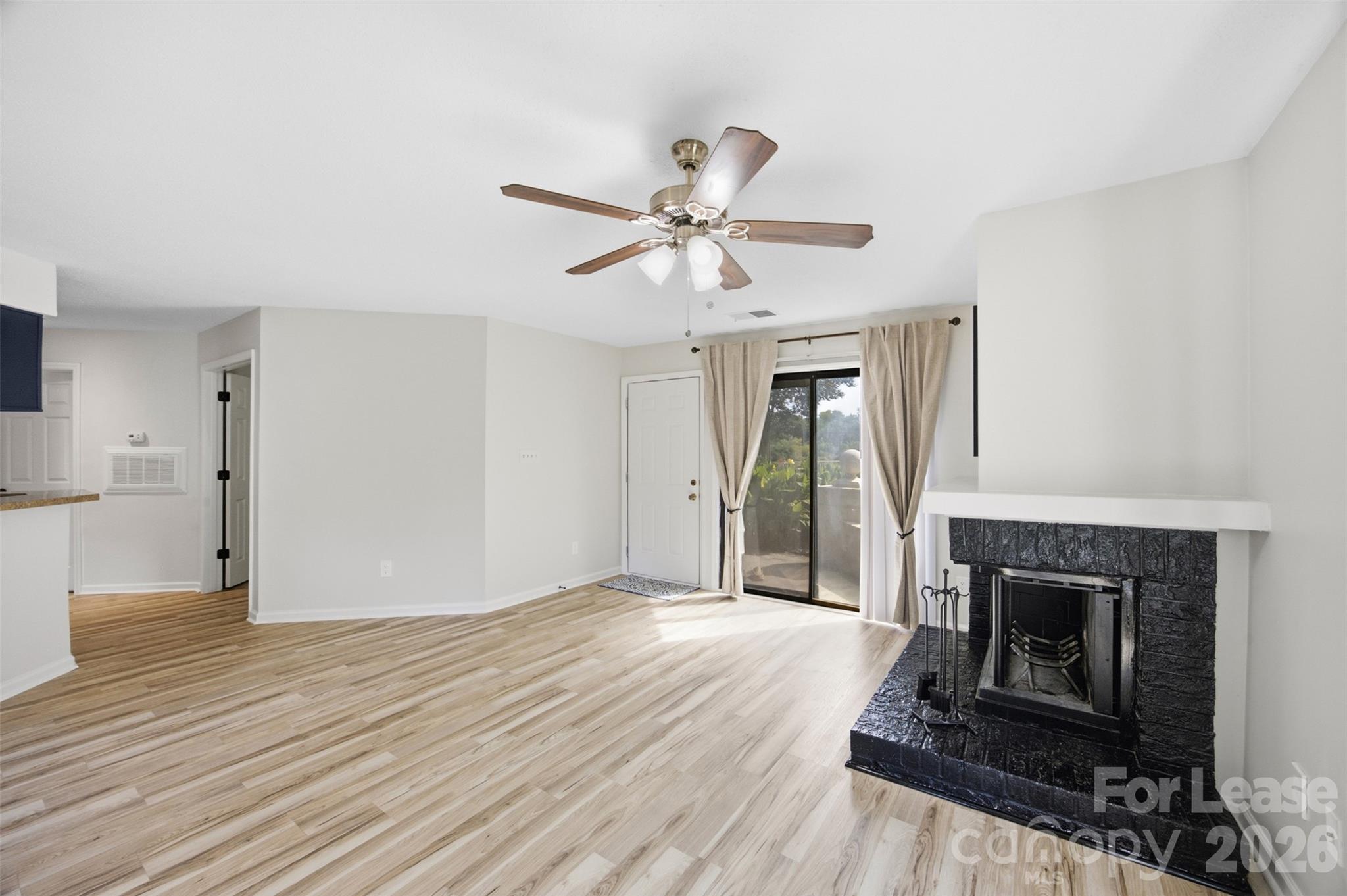 8157 Cedar Glen Drive Property Photo 12