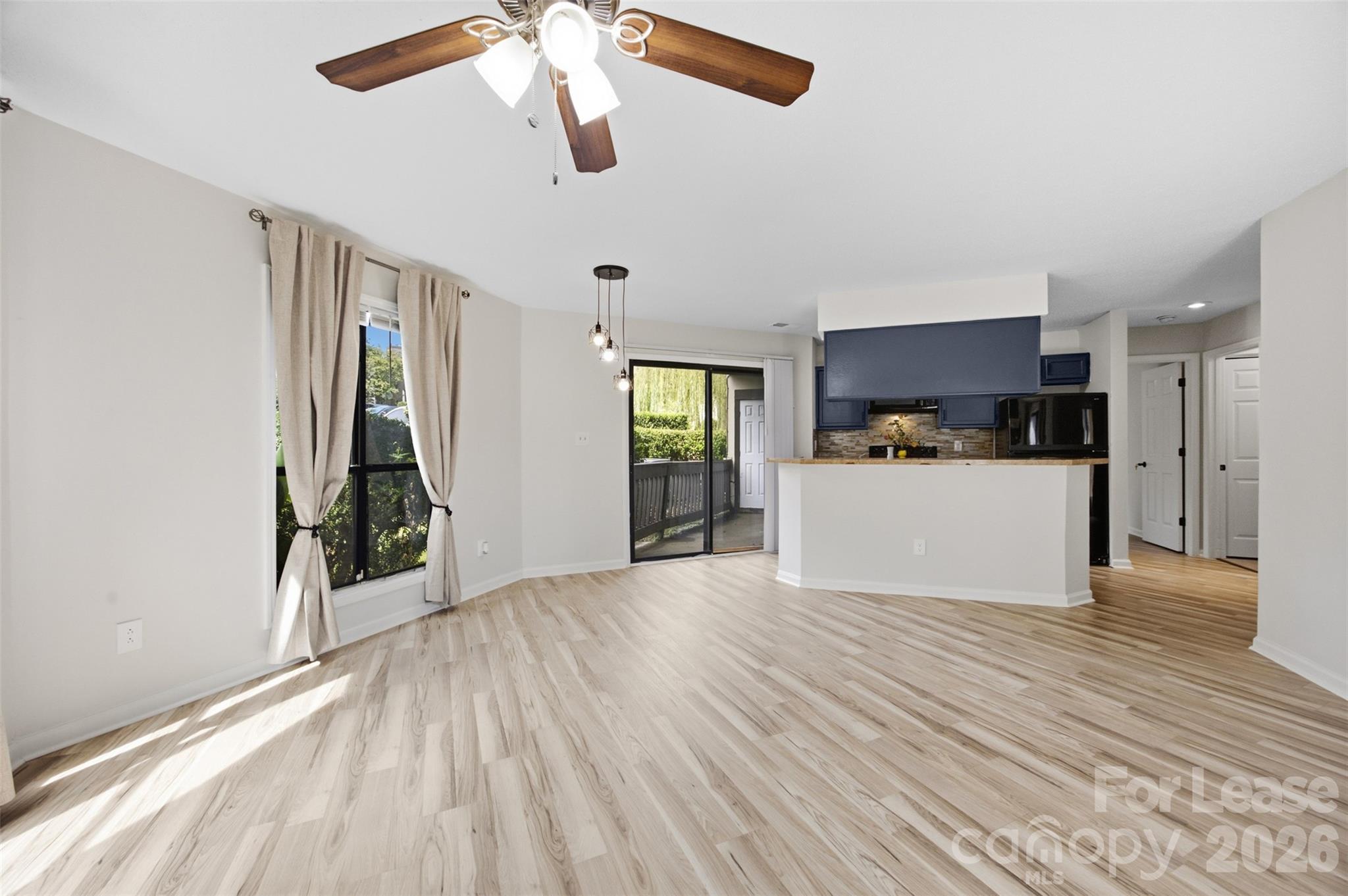8157 Cedar Glen Drive Property Photo 15