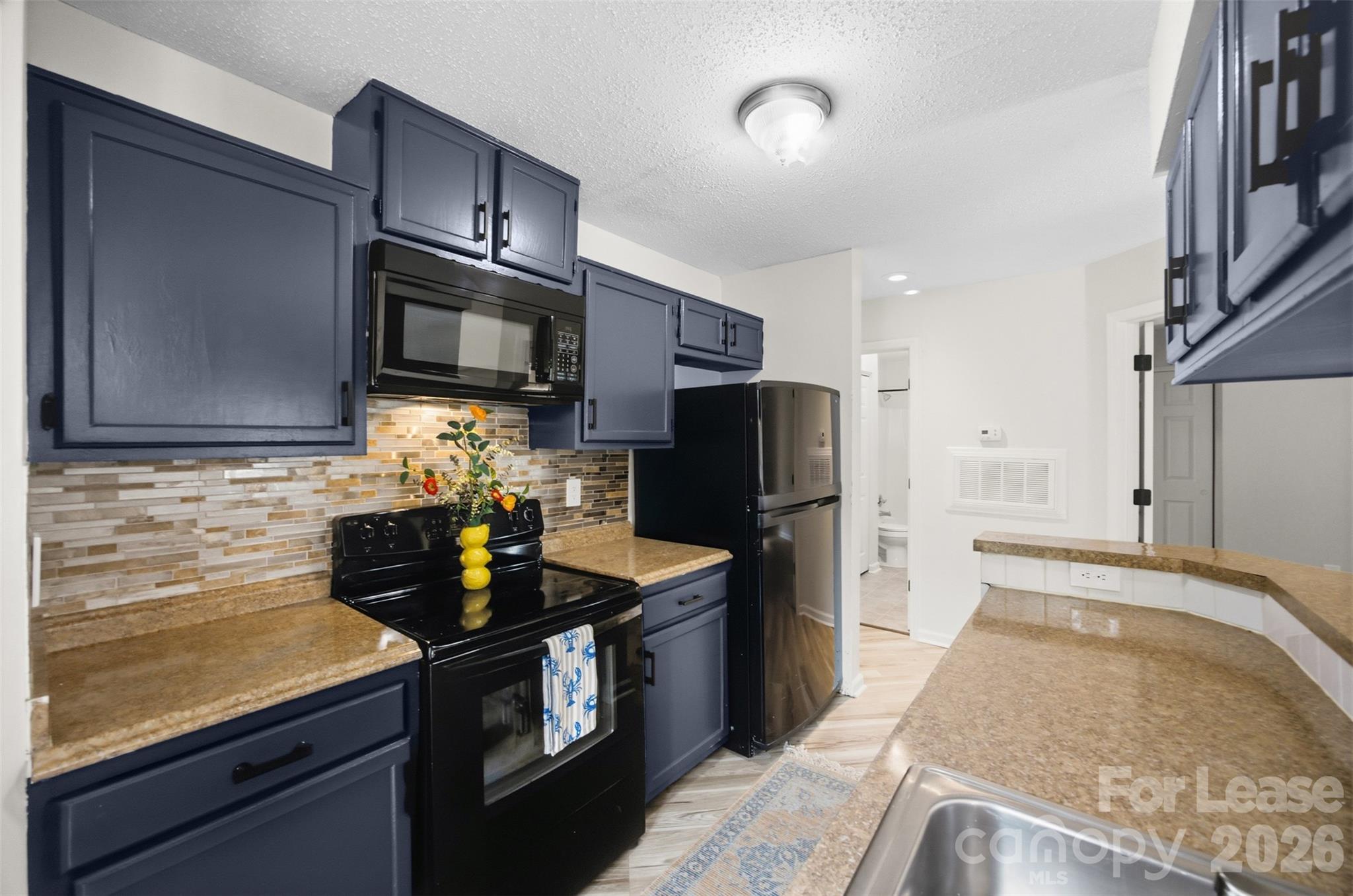 8157 Cedar Glen Drive Property Photo 19