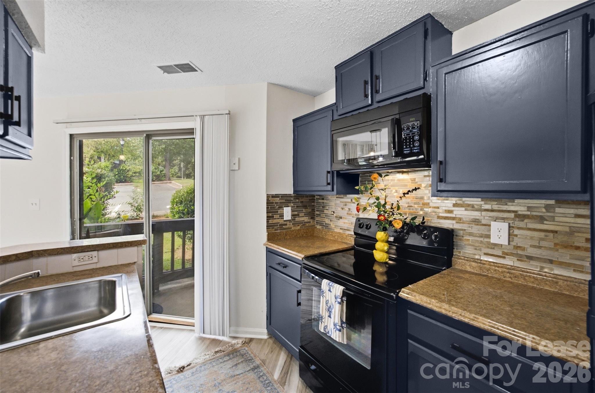 8157 Cedar Glen Drive Property Photo 20
