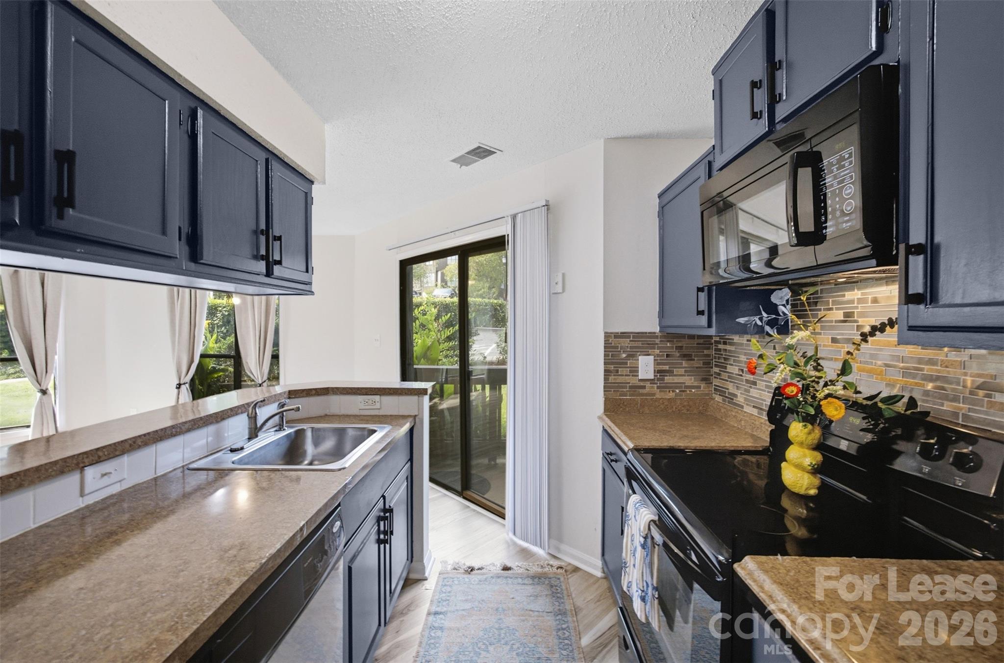 8157 Cedar Glen Drive Property Photo 24