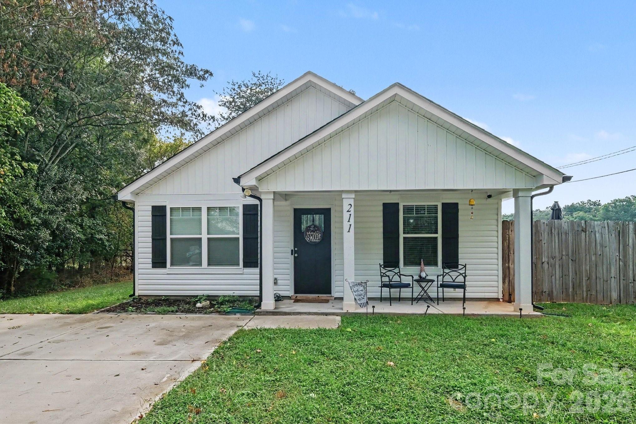 211 Mccurdy Avenue Property Photo 1
