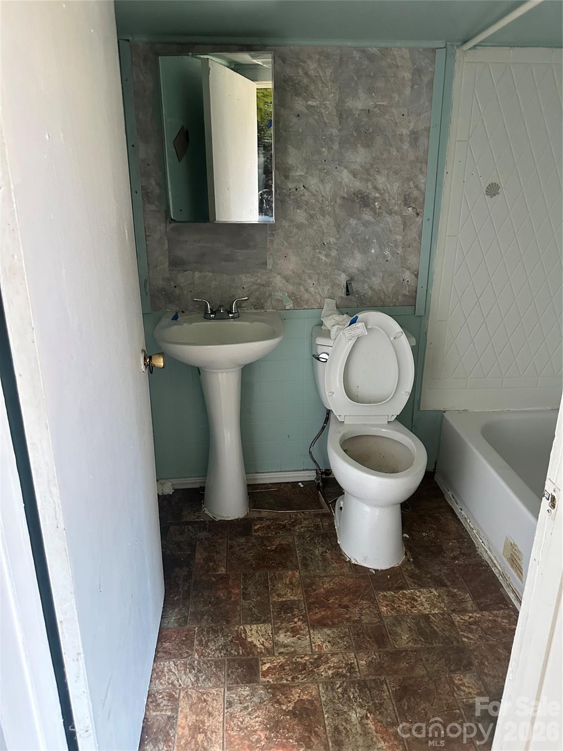 901 State Street Ext Property Photo 9