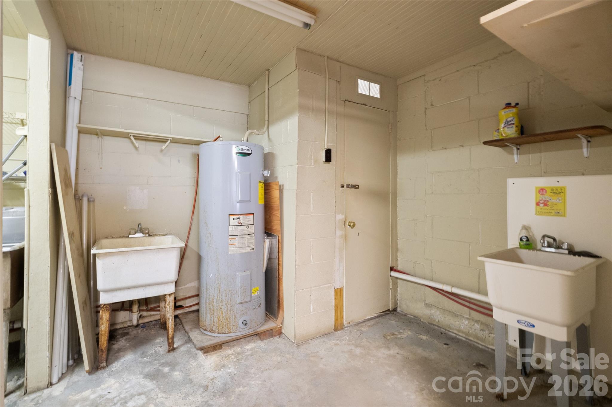 4178 Edgeland Road Property Photo 7
