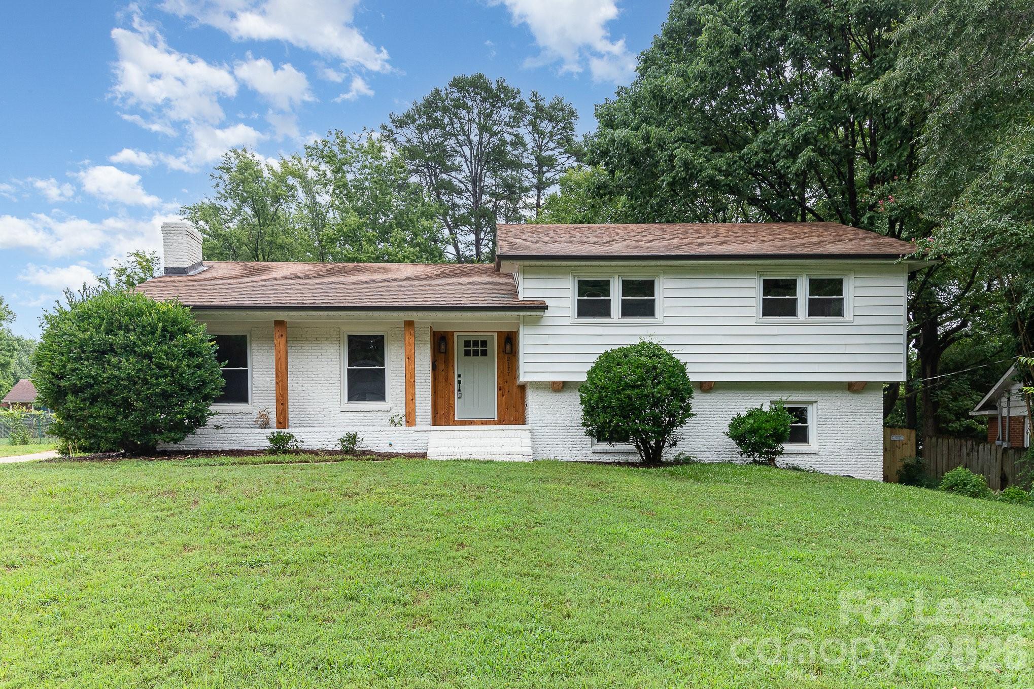 2117 Emerywood Drive Property Photo 1