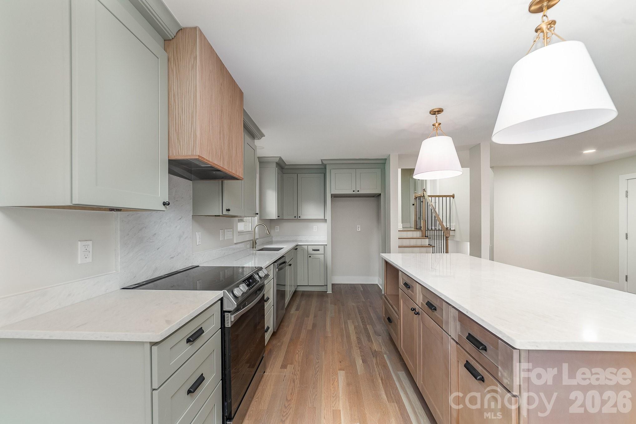 2117 Emerywood Drive Property Photo 8