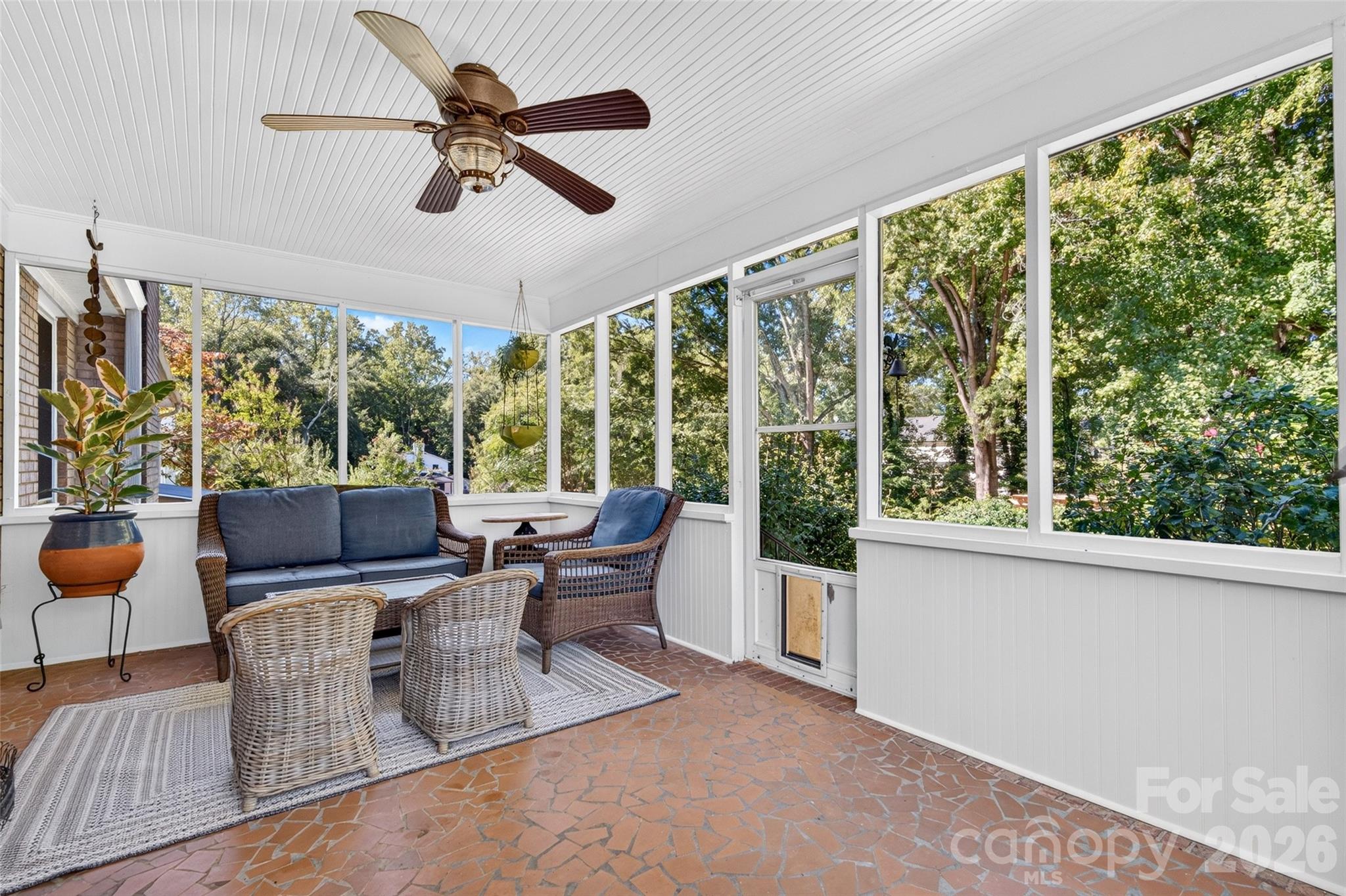 19916 Floral Lane Property Photo 17
