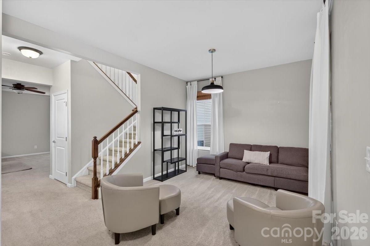 3527 Ettrick Place Property Photo 3