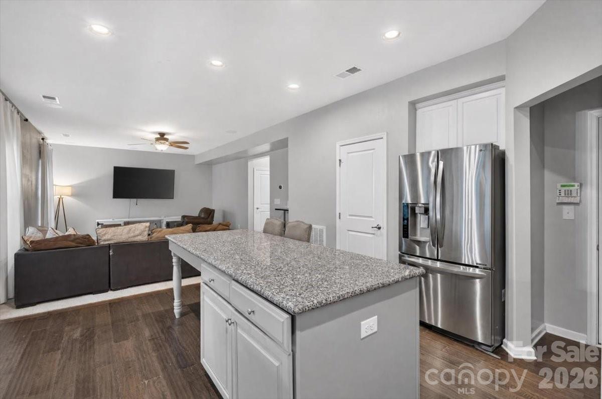 3527 Ettrick Place Property Photo 8