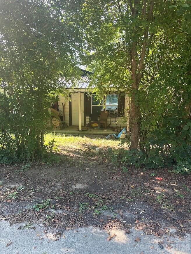621 Johns Lane