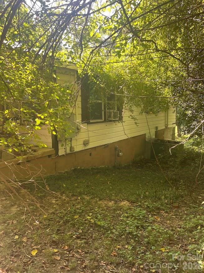 621 Johns Lane Property Photo 4