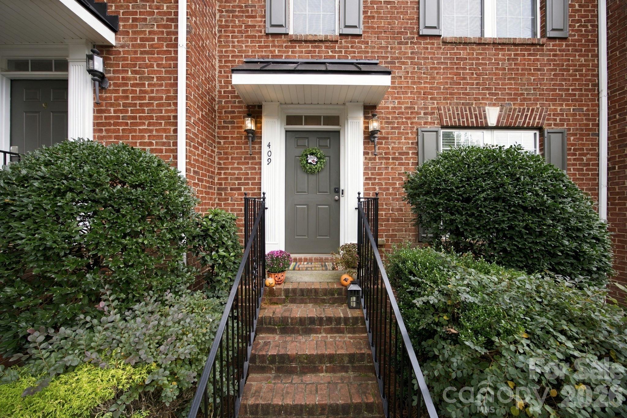 409 Armour Street Property Photo 2