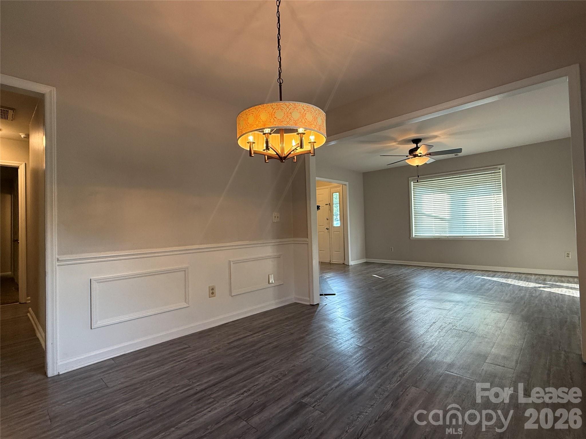 8317 Summerglen Circle Property Photo 7