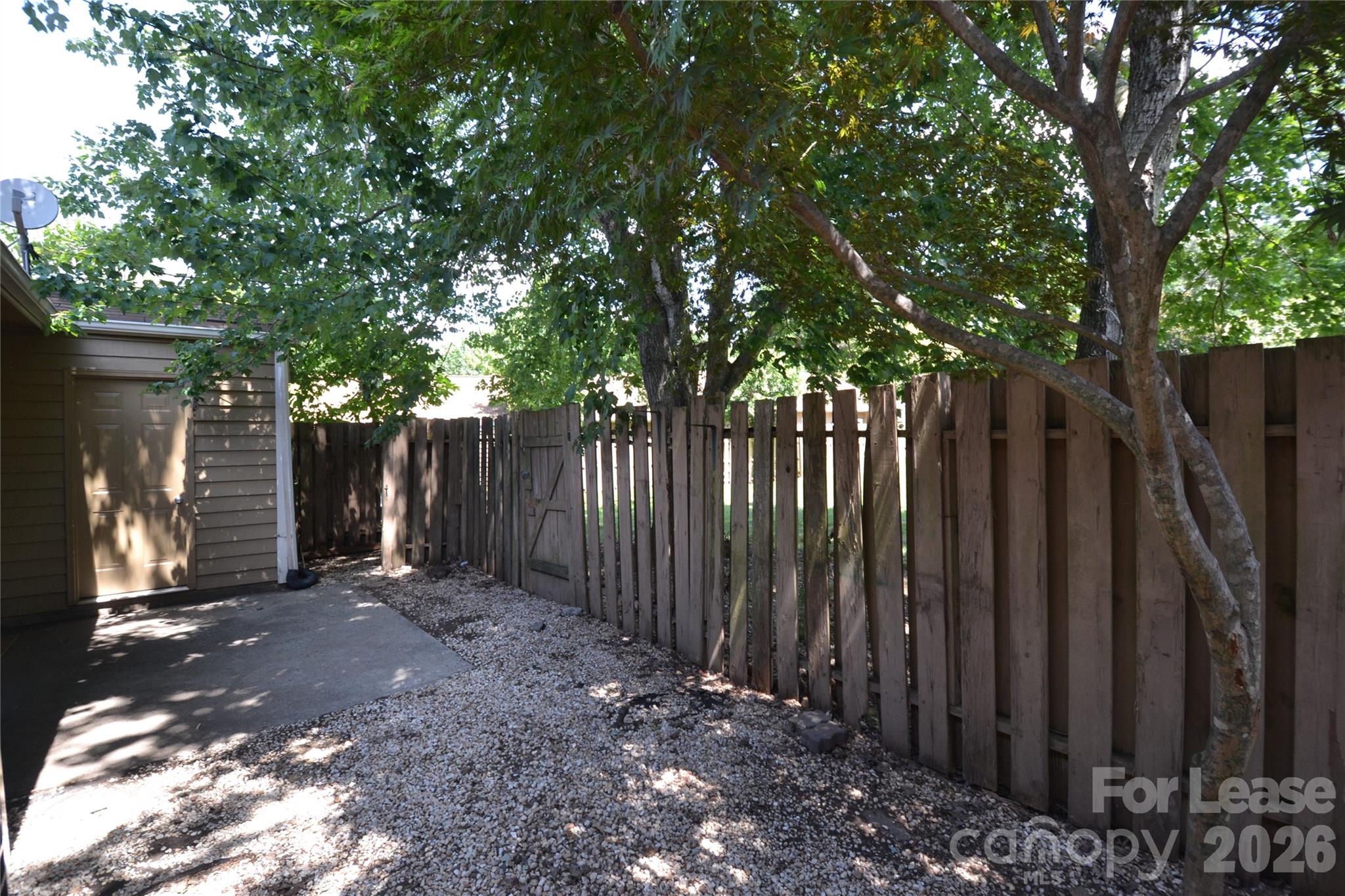 8317 Summerglen Circle Property Photo 29