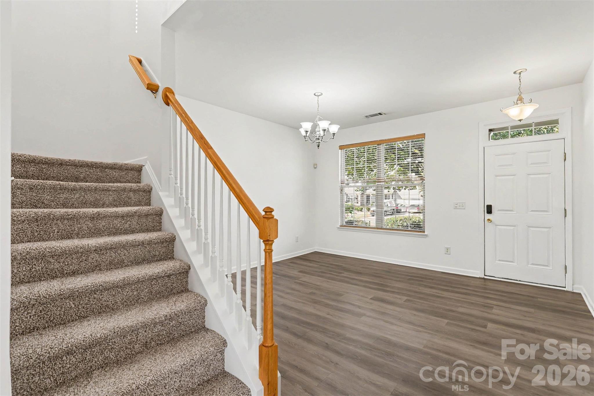 1530 Big Leaf Drive Property Photo 10