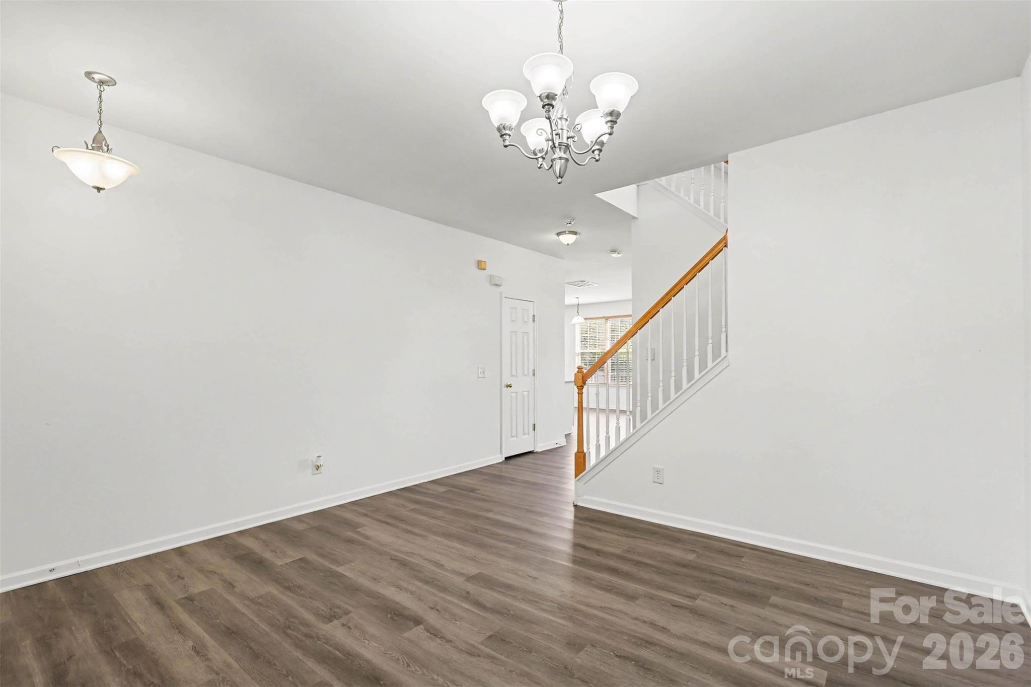 1530 Big Leaf Drive Property Photo 11