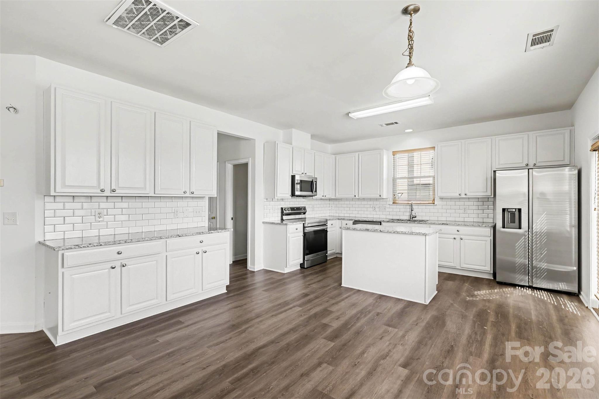 1530 Big Leaf Drive Property Photo 17
