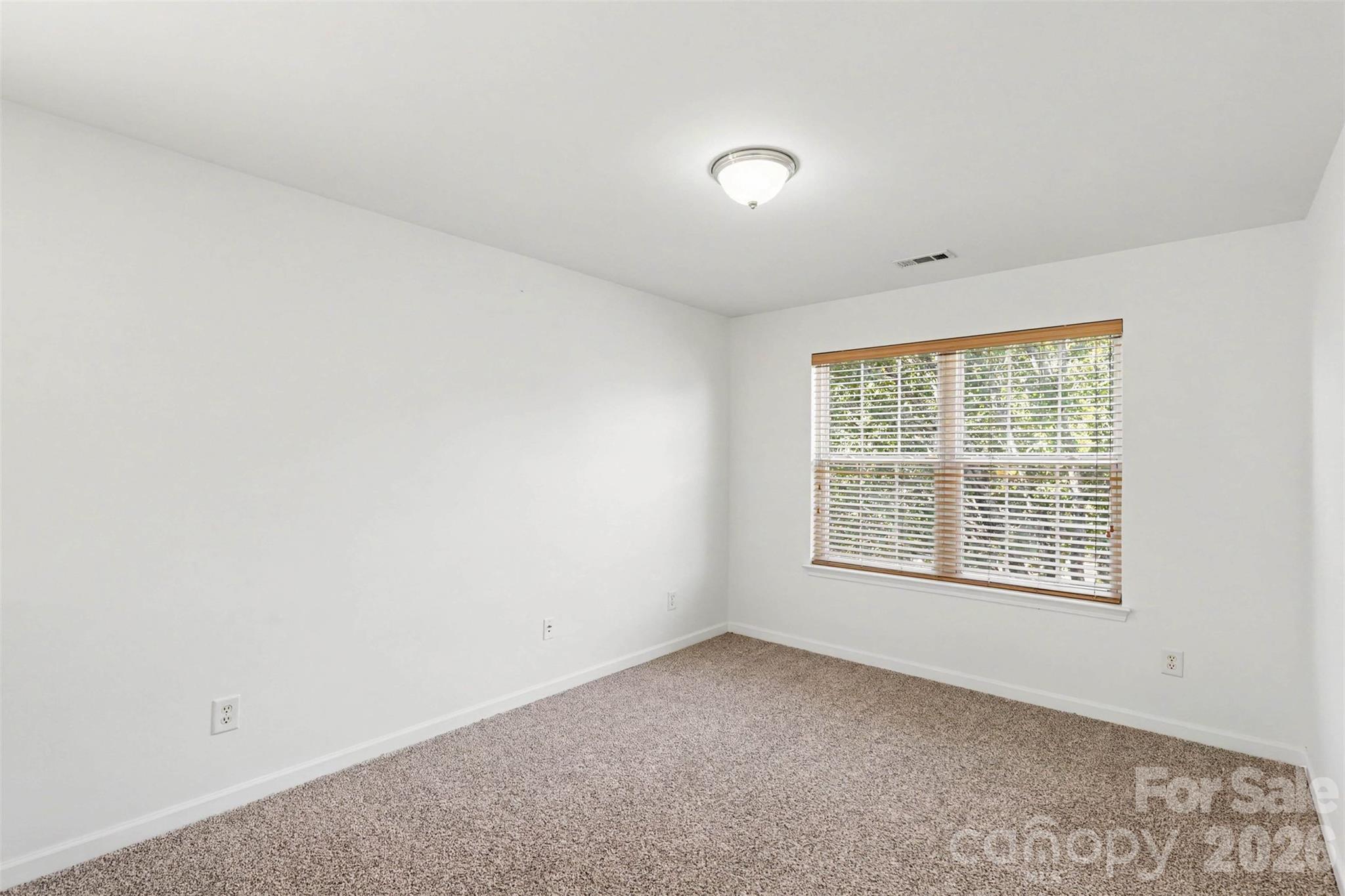 1530 Big Leaf Drive Property Photo 19