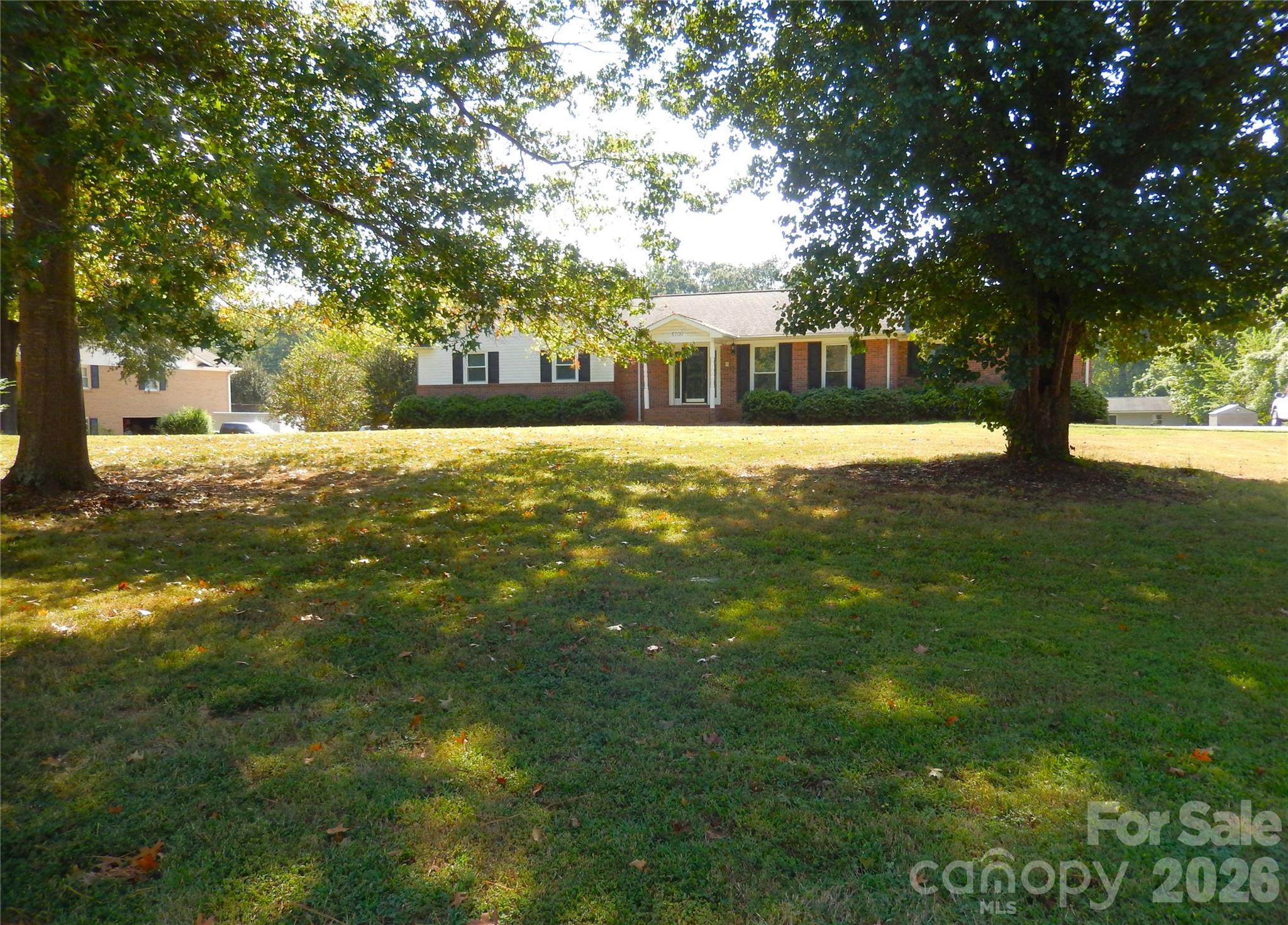 6700 Pine Lake Lane Property Photo 1