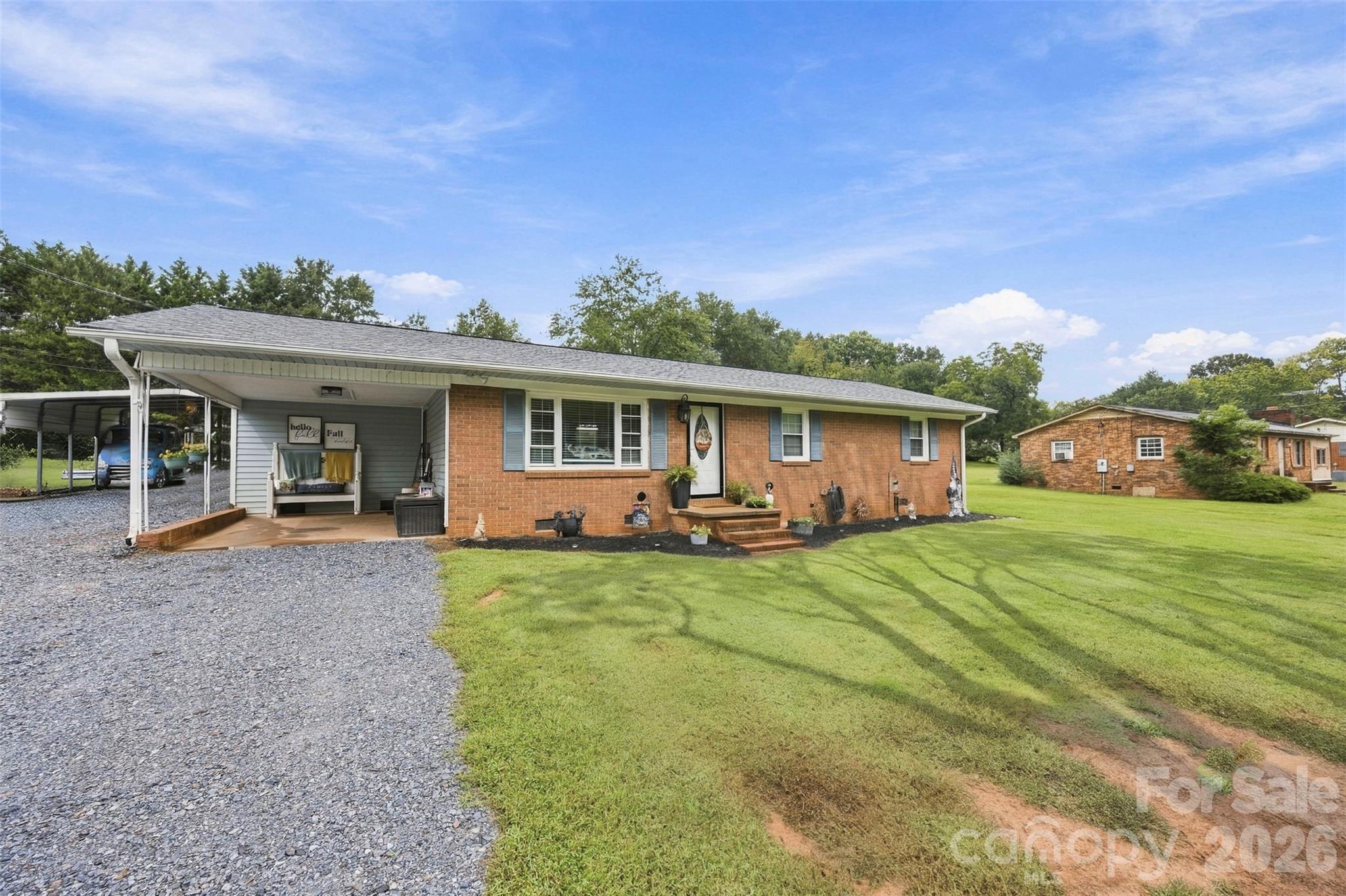 1207 Scenic Drive Property Photo 2