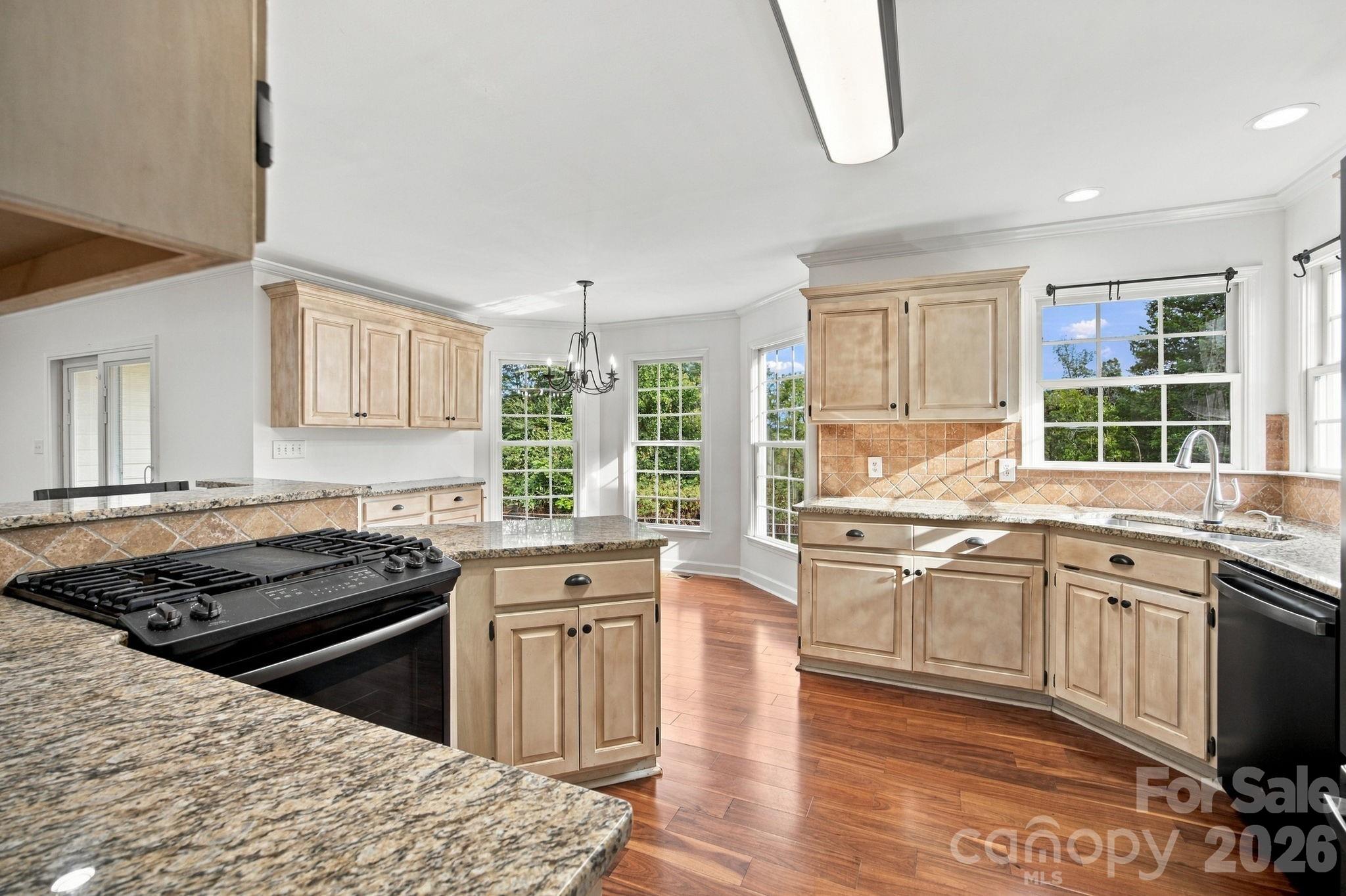 1829 Kenmore Drive Property Photo 14