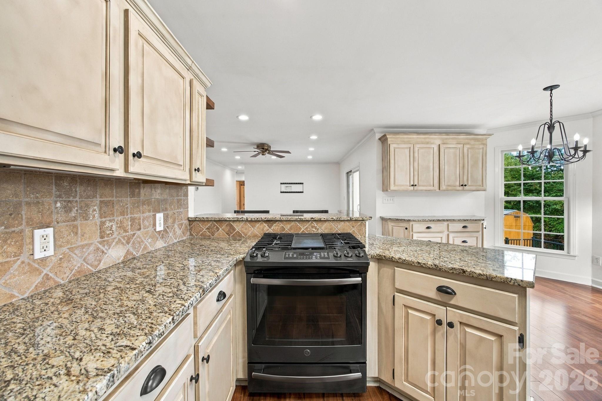 1829 Kenmore Drive Property Photo 16