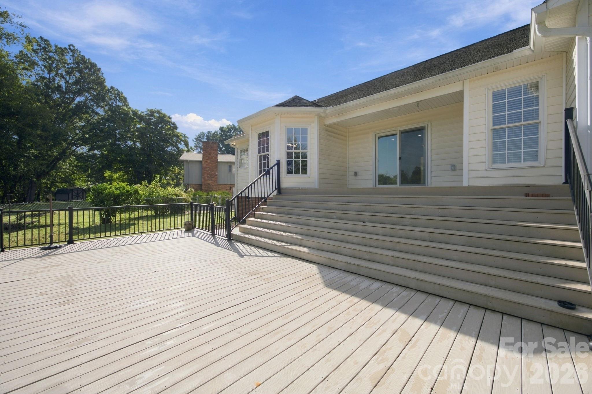 1829 Kenmore Drive Property Photo 33