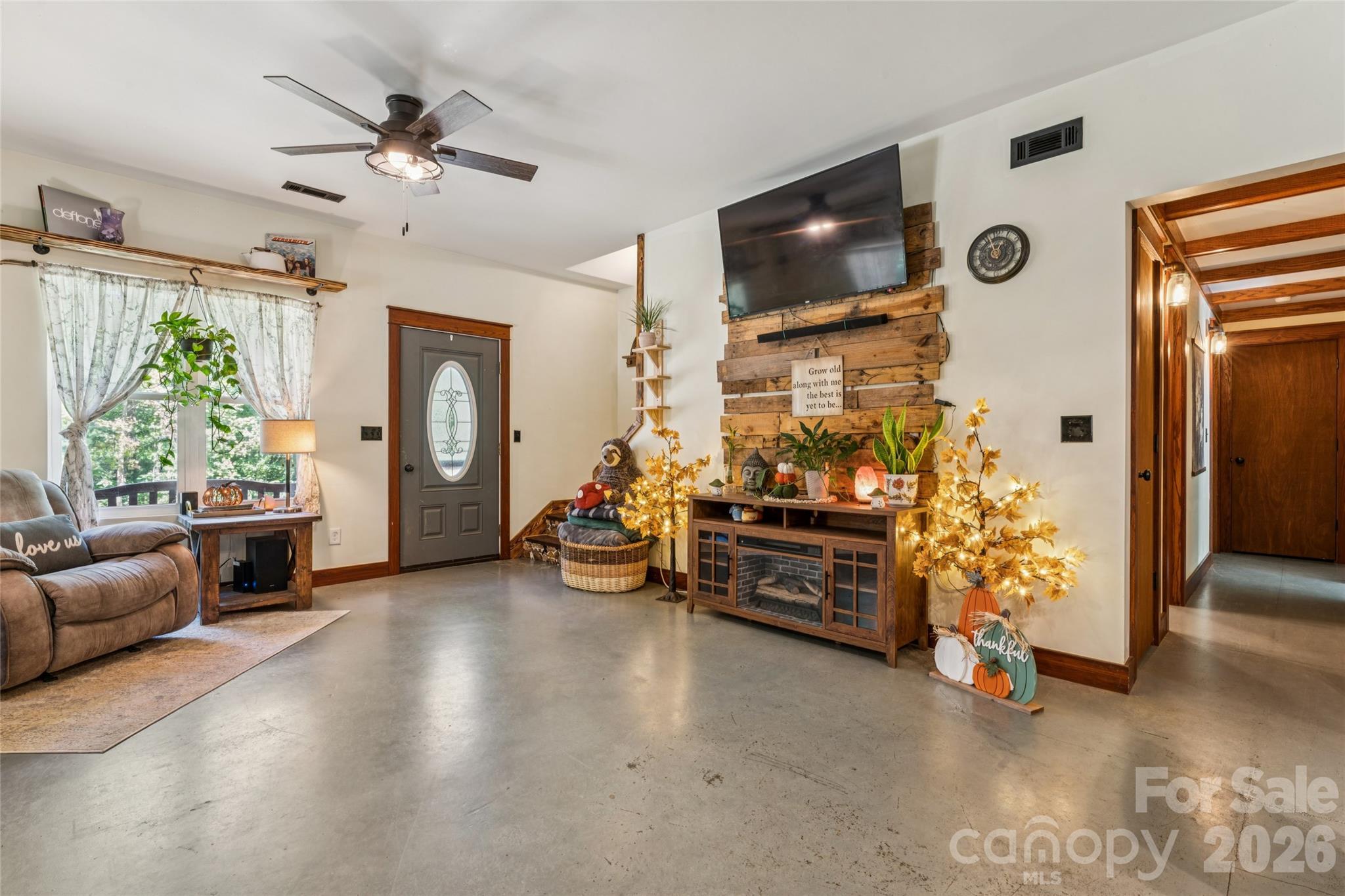 488 Hollywood Road Property Photo 13