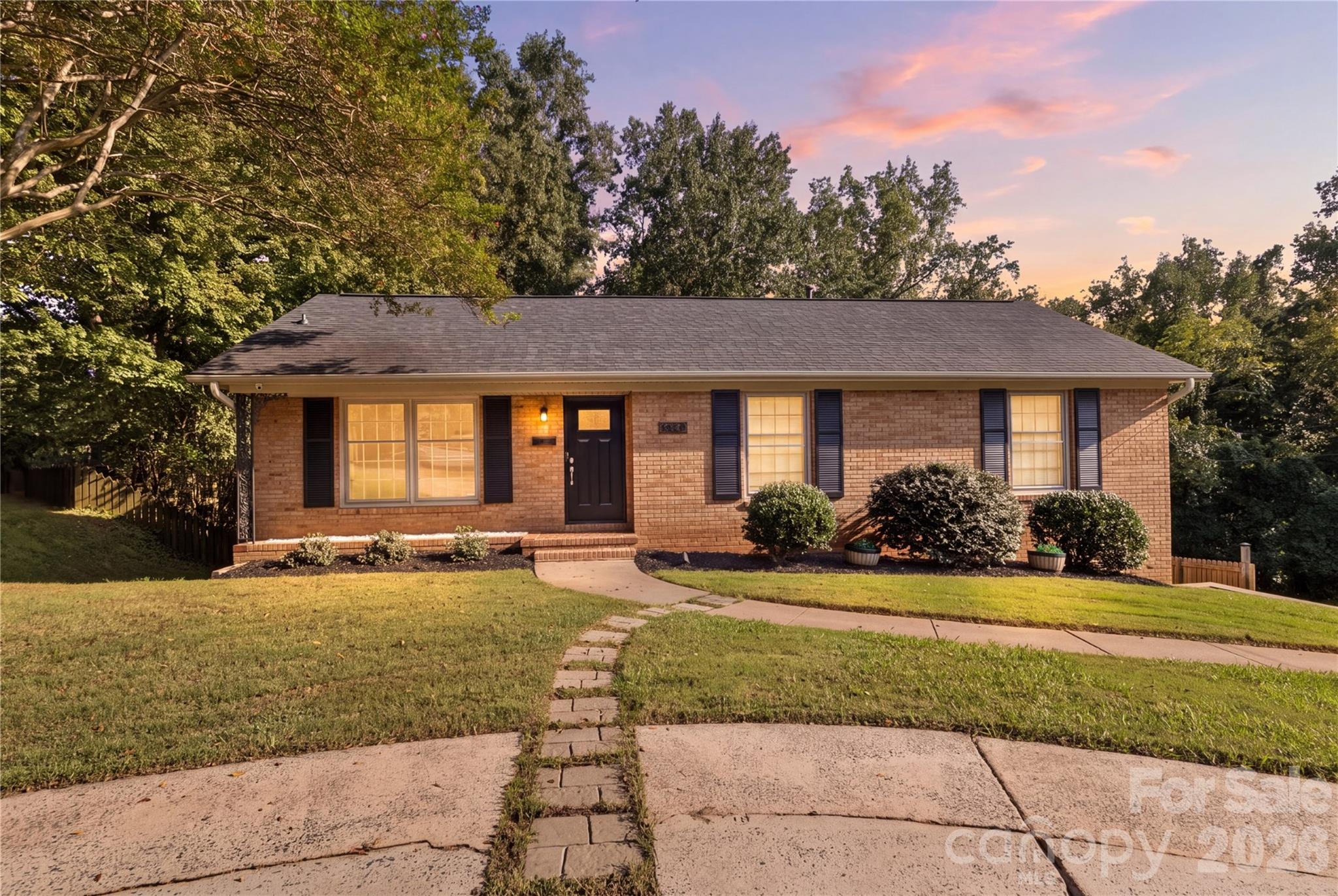 6623 Brookcrest Drive Property Photo 1