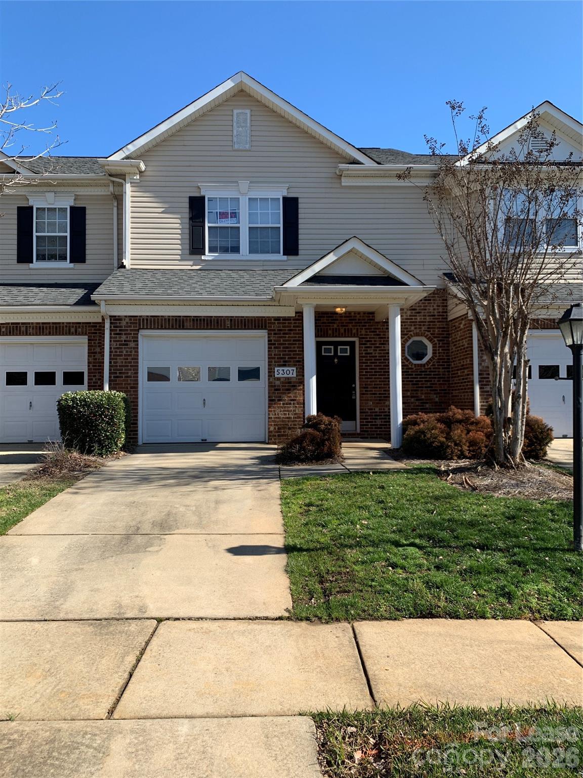 5307 Waverly Lynn Lane Property Photo 1