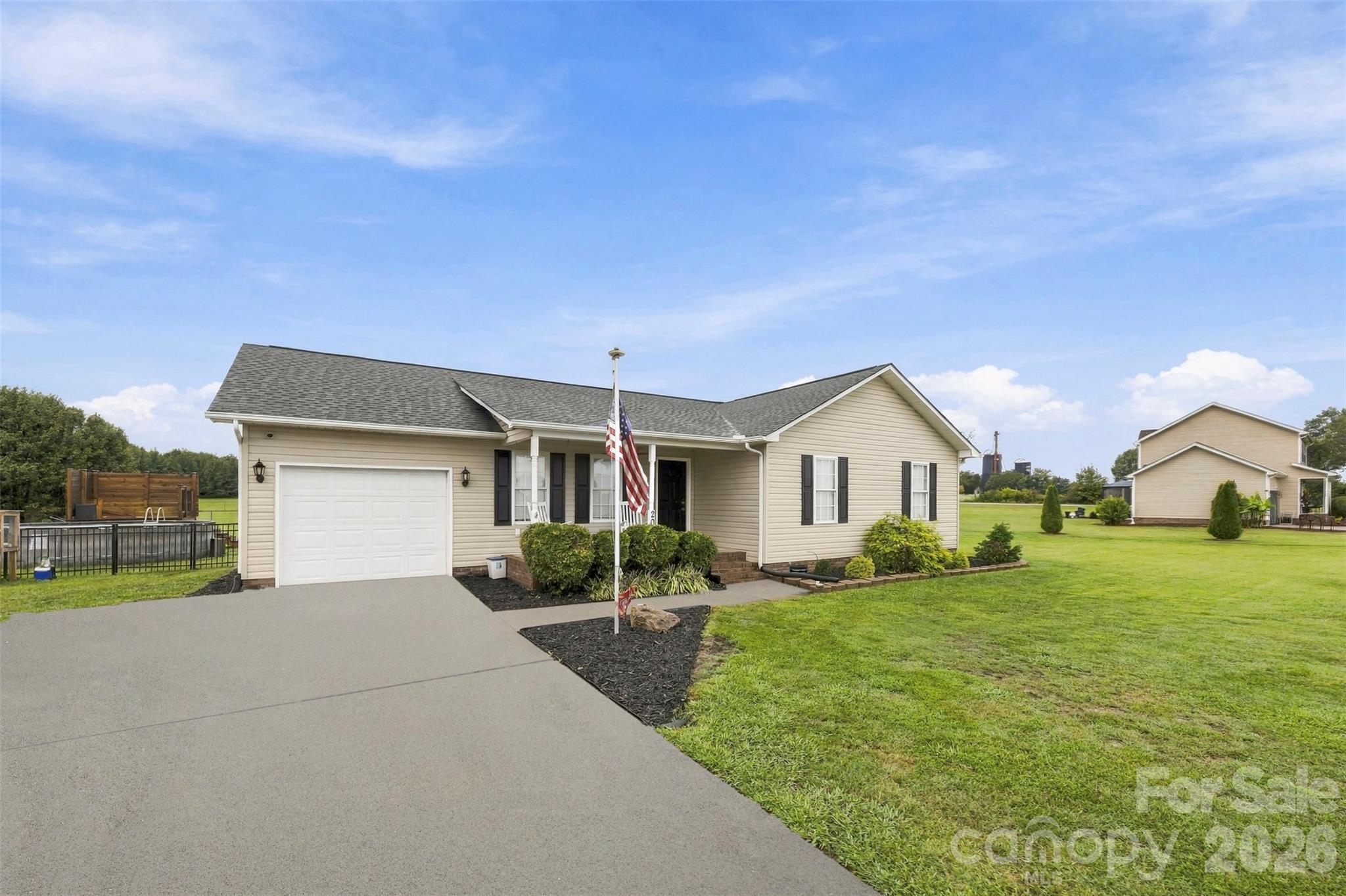 204 Webb Road Property Photo 1