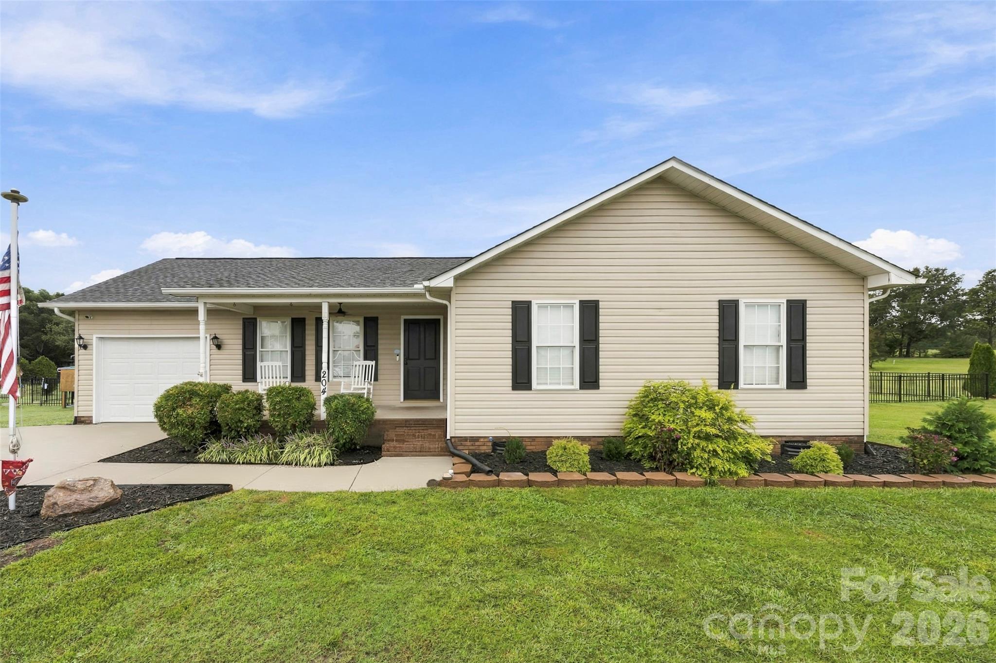 204 Webb Road Property Photo 2