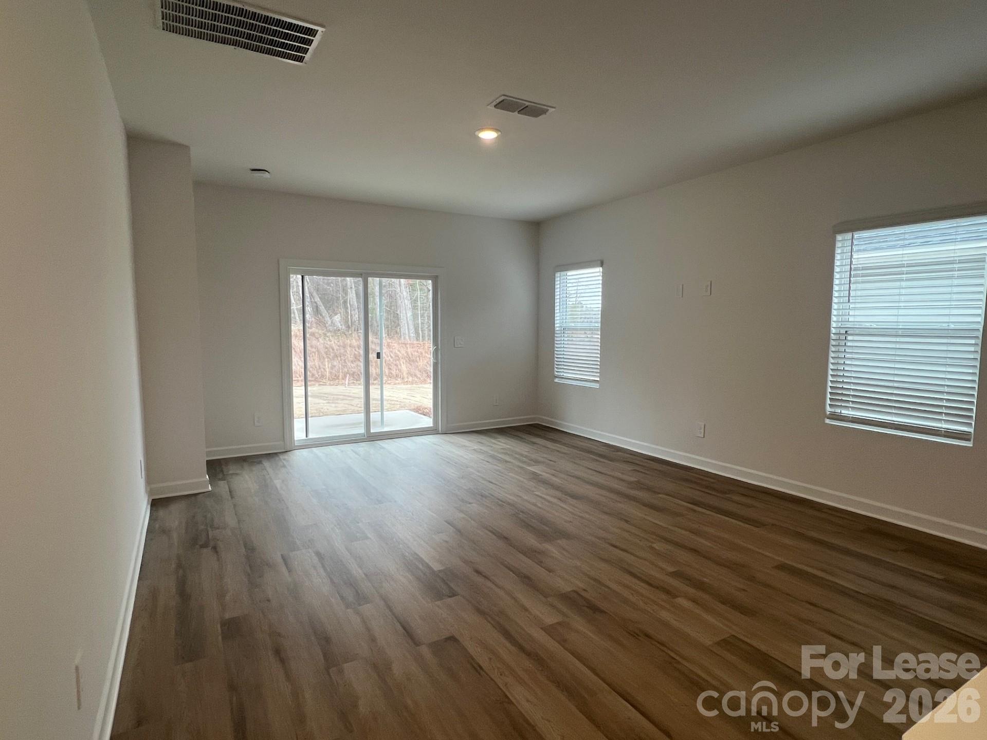 1281 30th Street Lane Property Photo 6