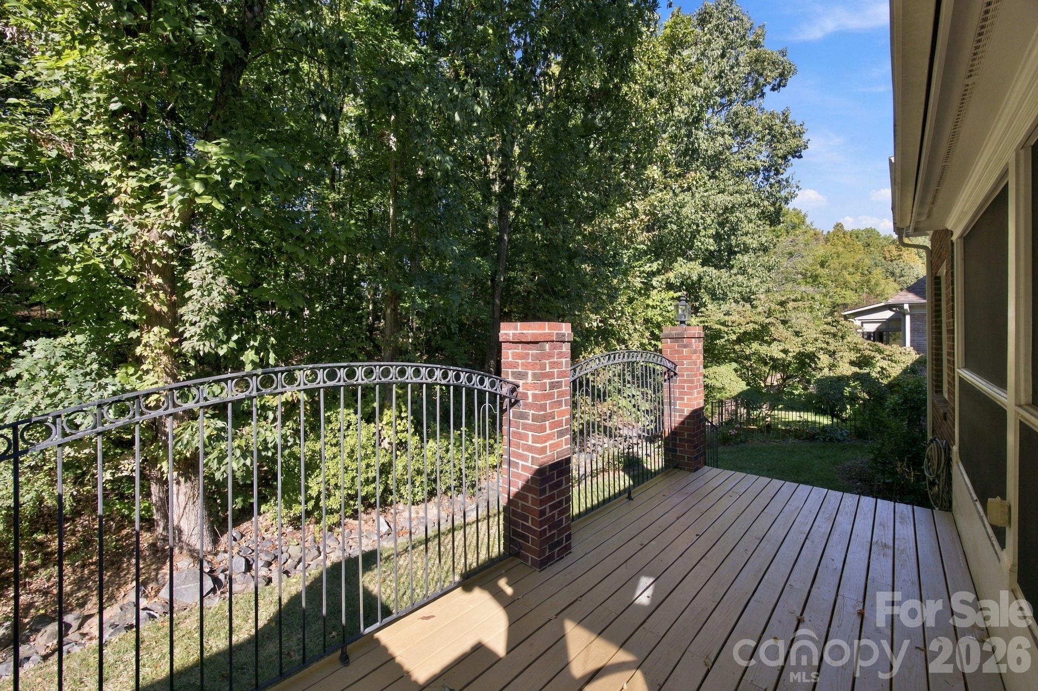 10417 Newberry Park Lane Property Photo 10