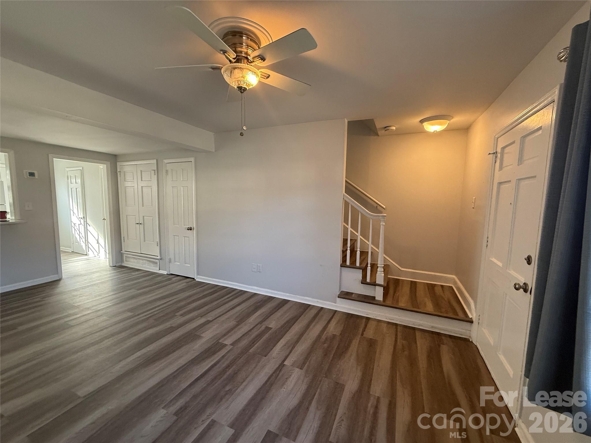 6254 Old Pineville Road B Property Photo 4