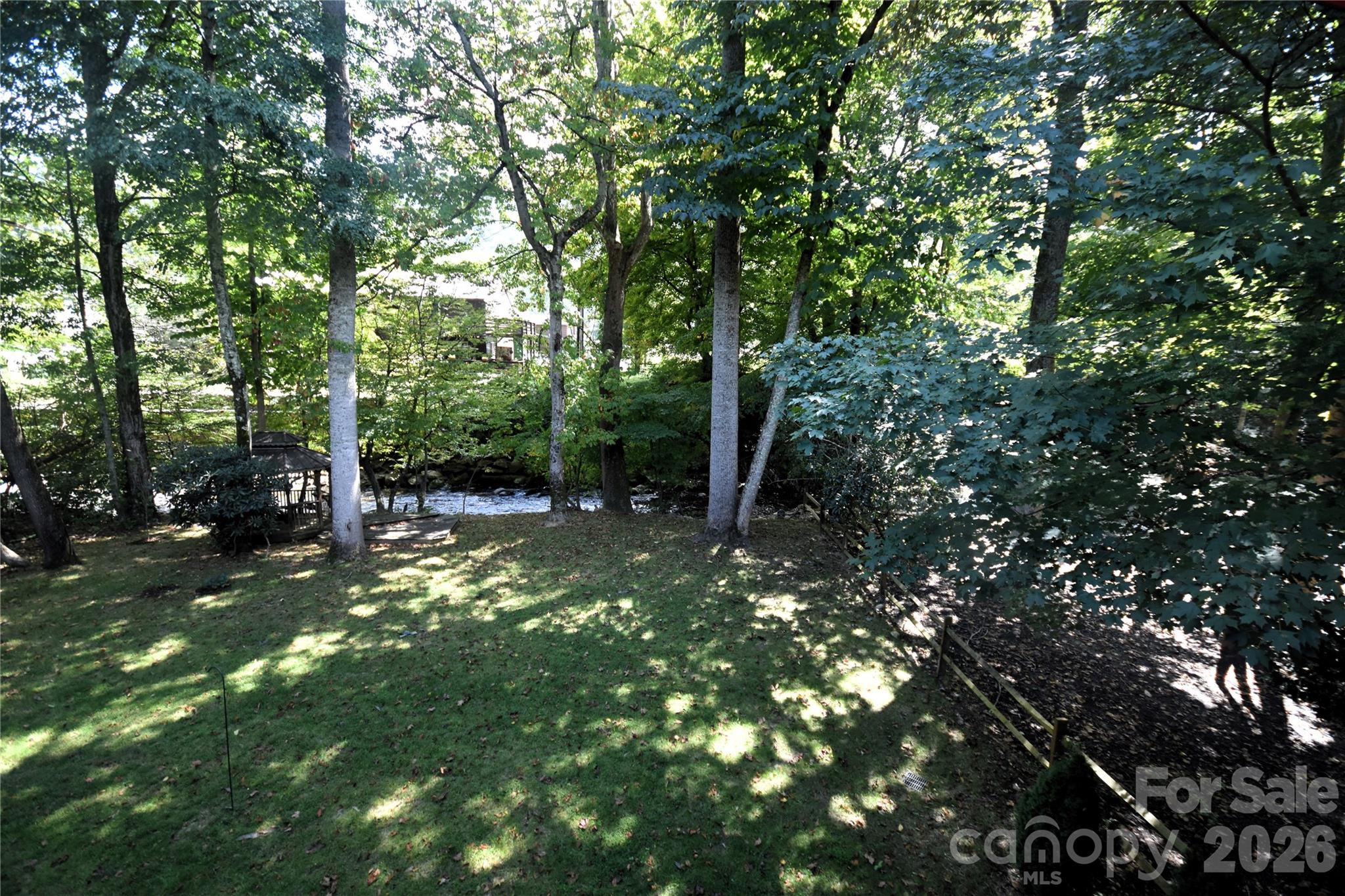 98 Indian Trace Road Property Photo 17