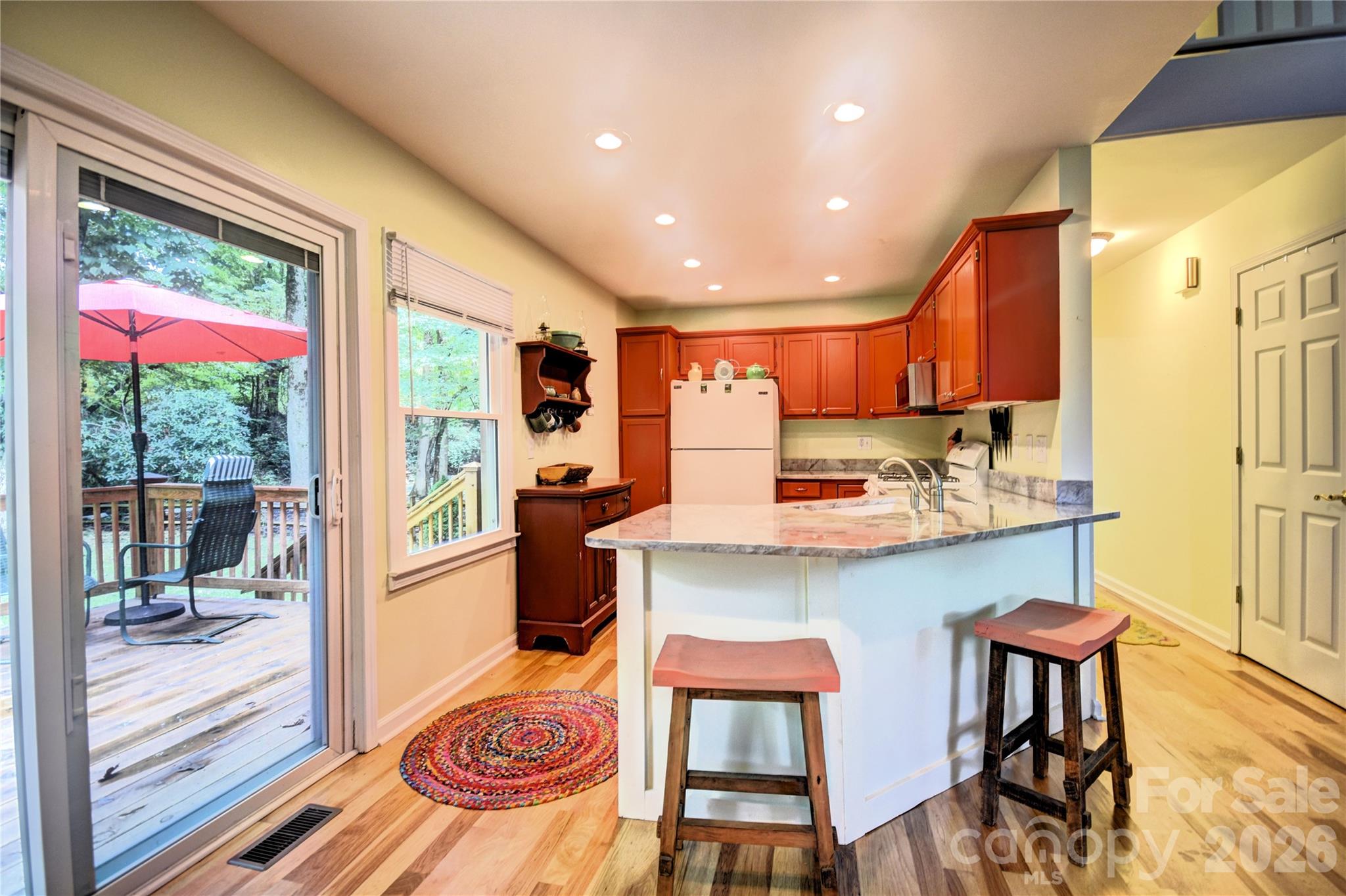 98 Indian Trace Road Property Photo 22